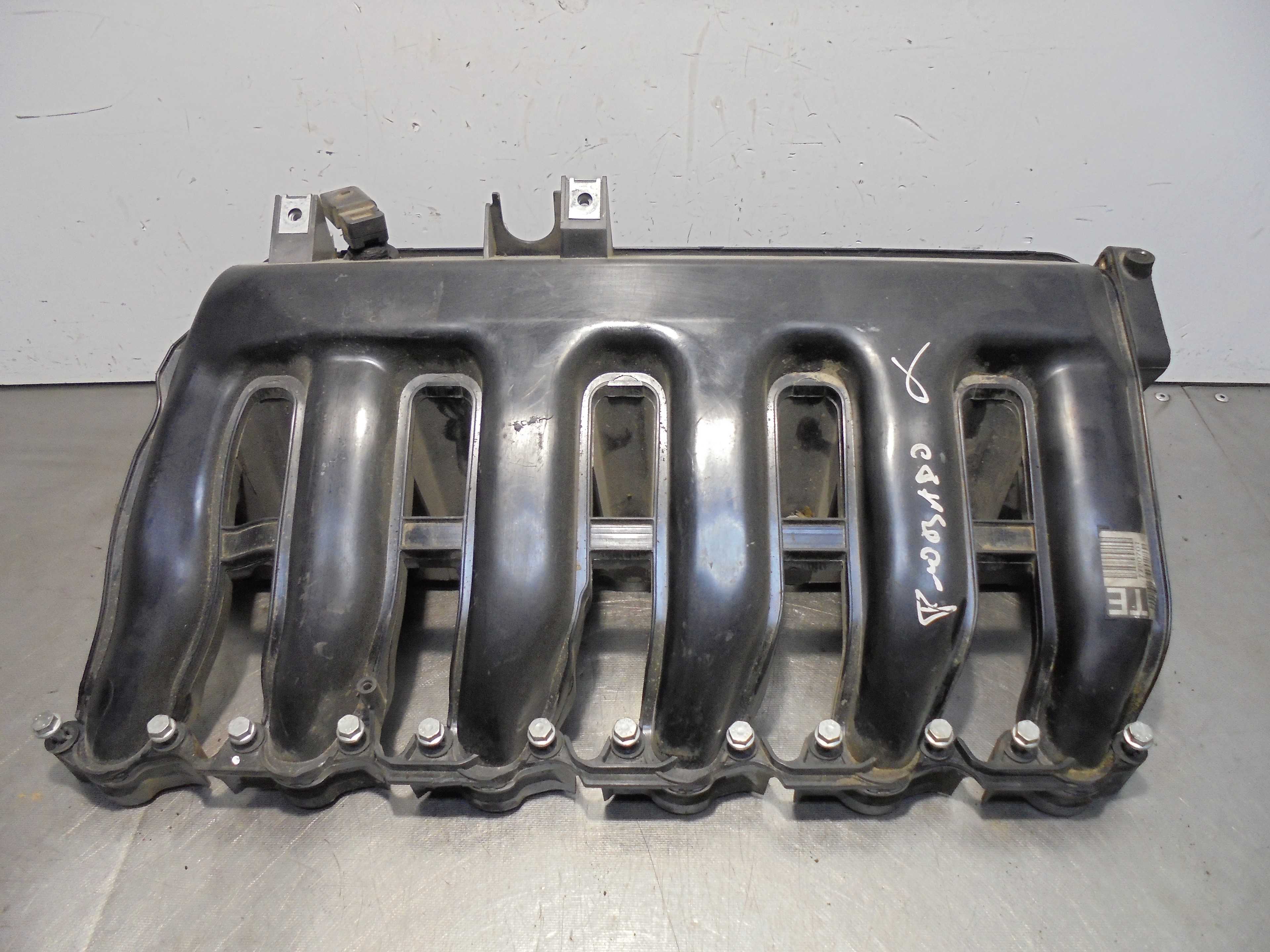 Recambio de colector admision para bmw serie 5 berlina (e60) 530d referencia OEM IAM 7790701  