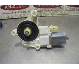 Recambio de motor elevalunas trasero derecho para fiat freemont (345) basis referencia OEM IAM   