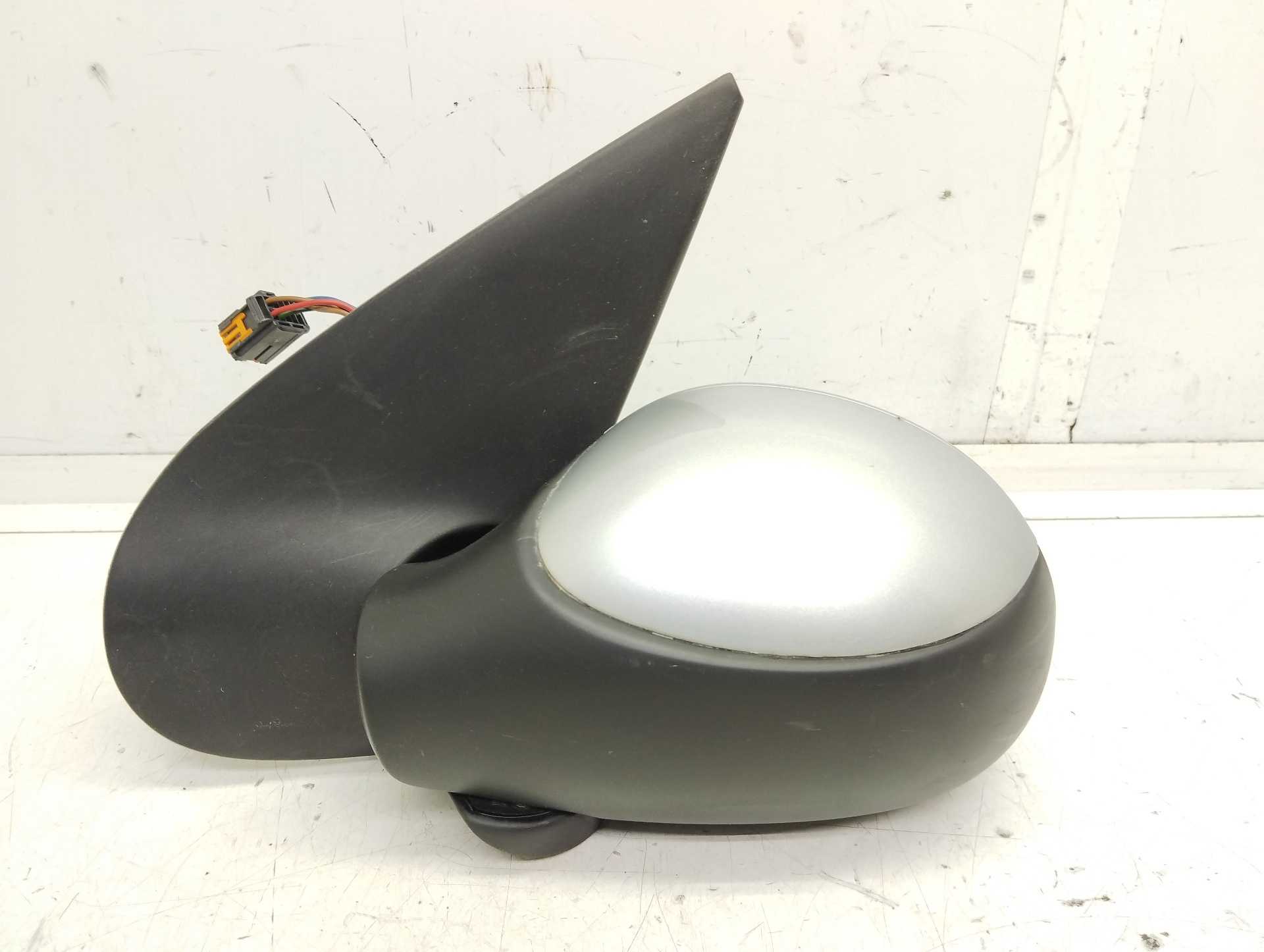 Recambio de retrovisor izquierdo para peugeot 206+ 1.4 hdi referencia OEM IAM   