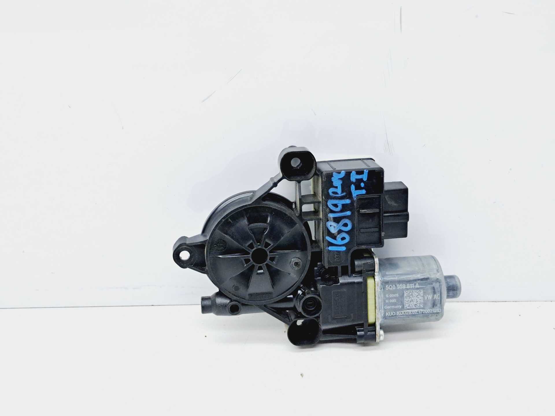 Recambio de motor elevalunas trasero izquierdo para seat leon st (5f8) fr referencia OEM IAM 5Q0959811A 0130822725 BOSCH