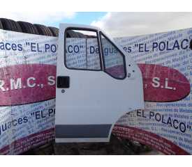 PUERTA DELANTERA DERECHA 