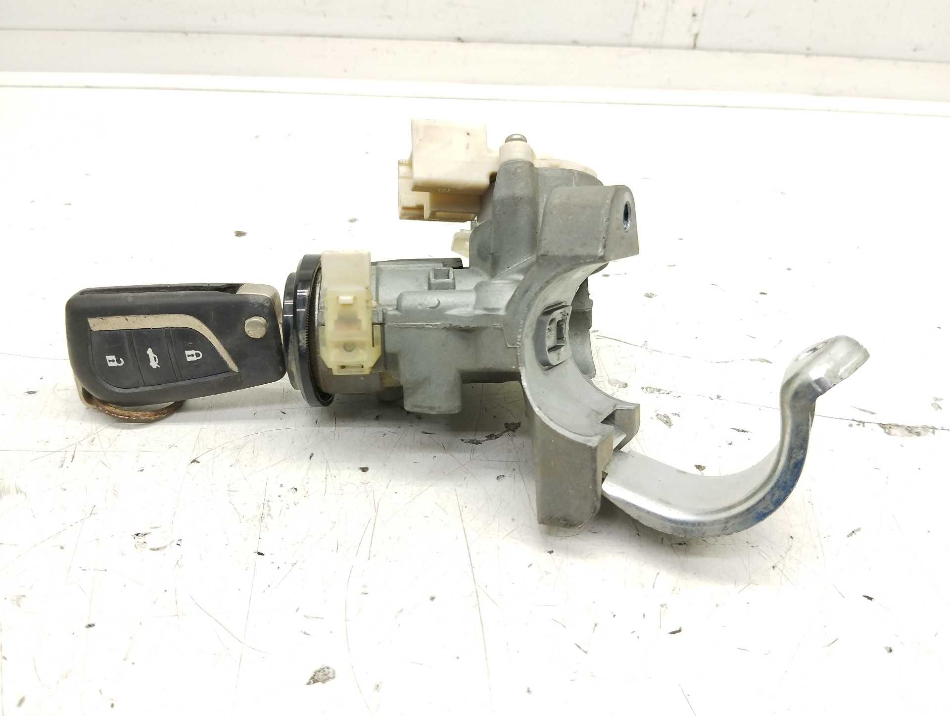 Recambio de conmutador de arranque para toyota avensis cross sport (t27) advance referencia OEM IAM 8978305030 825507000 