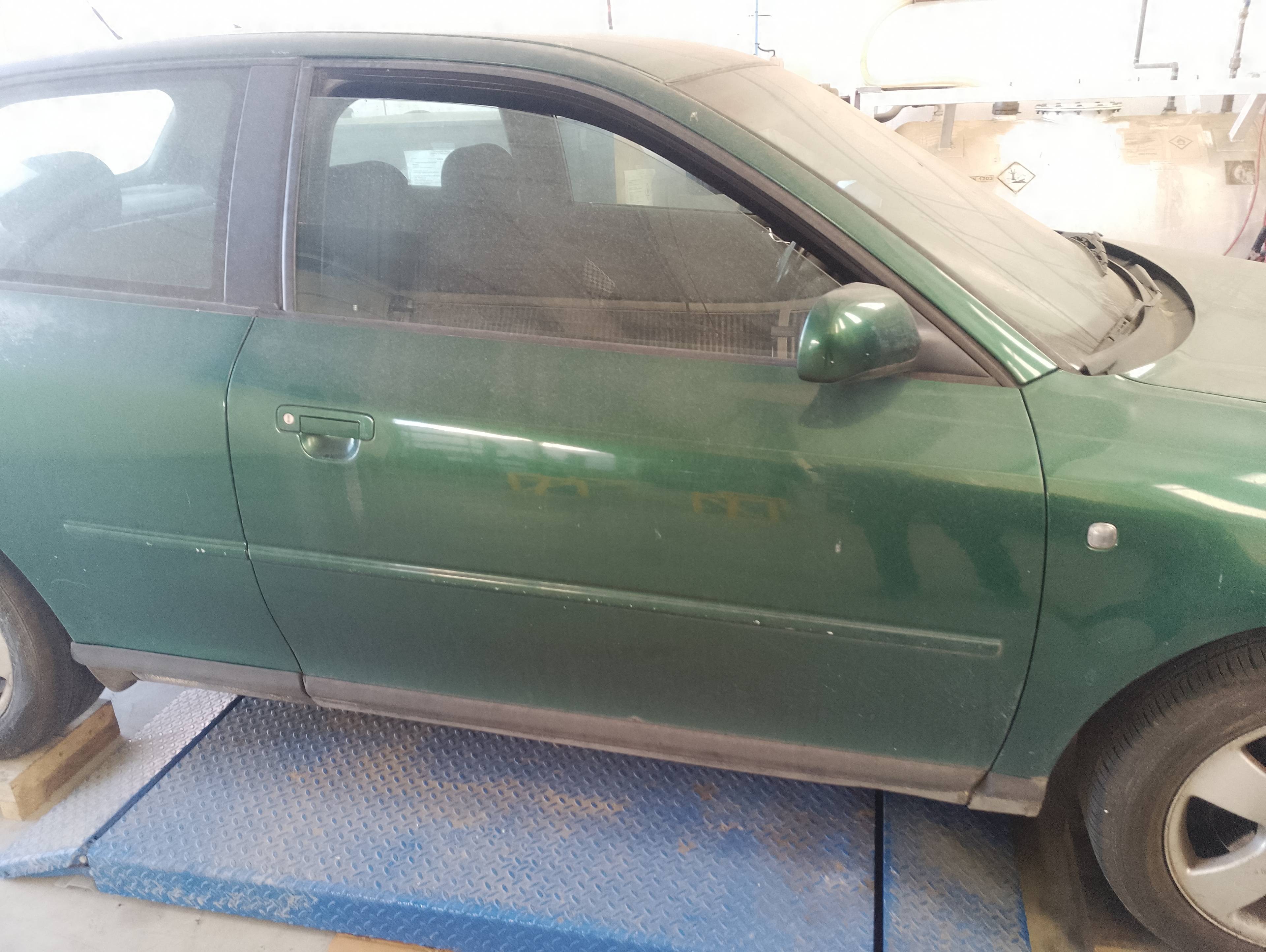 Recambio de puerta delantera derecha para audi a3 (8l) 1.9 tdi ambiente referencia OEM IAM   