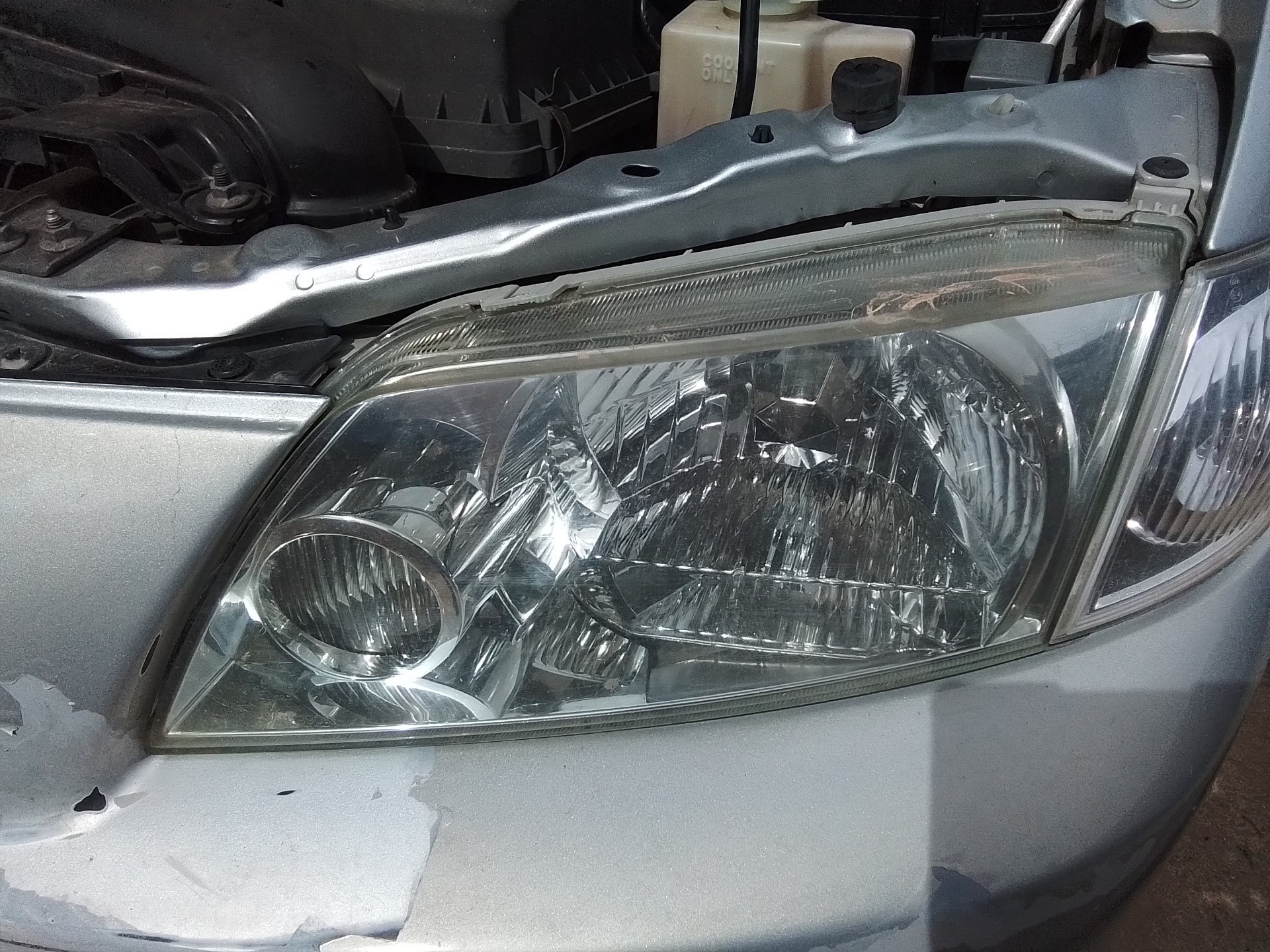 Recambio de faro izquierdo para mazda premacy (cp) 2.0 cat referencia OEM IAM   