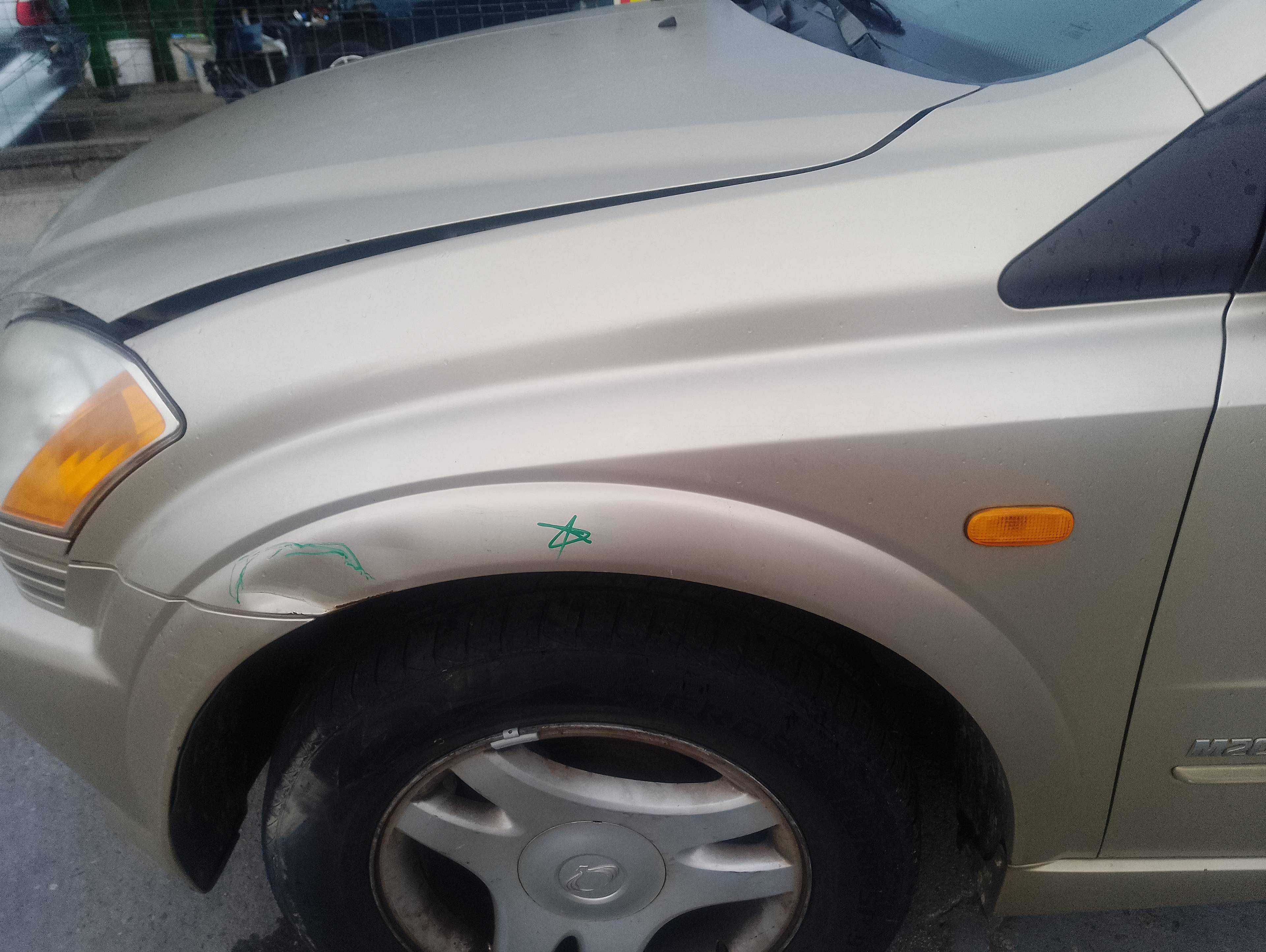 Recambio de aleta delantera izquierda para ssangyong kyron 200 xdi limited referencia OEM IAM   