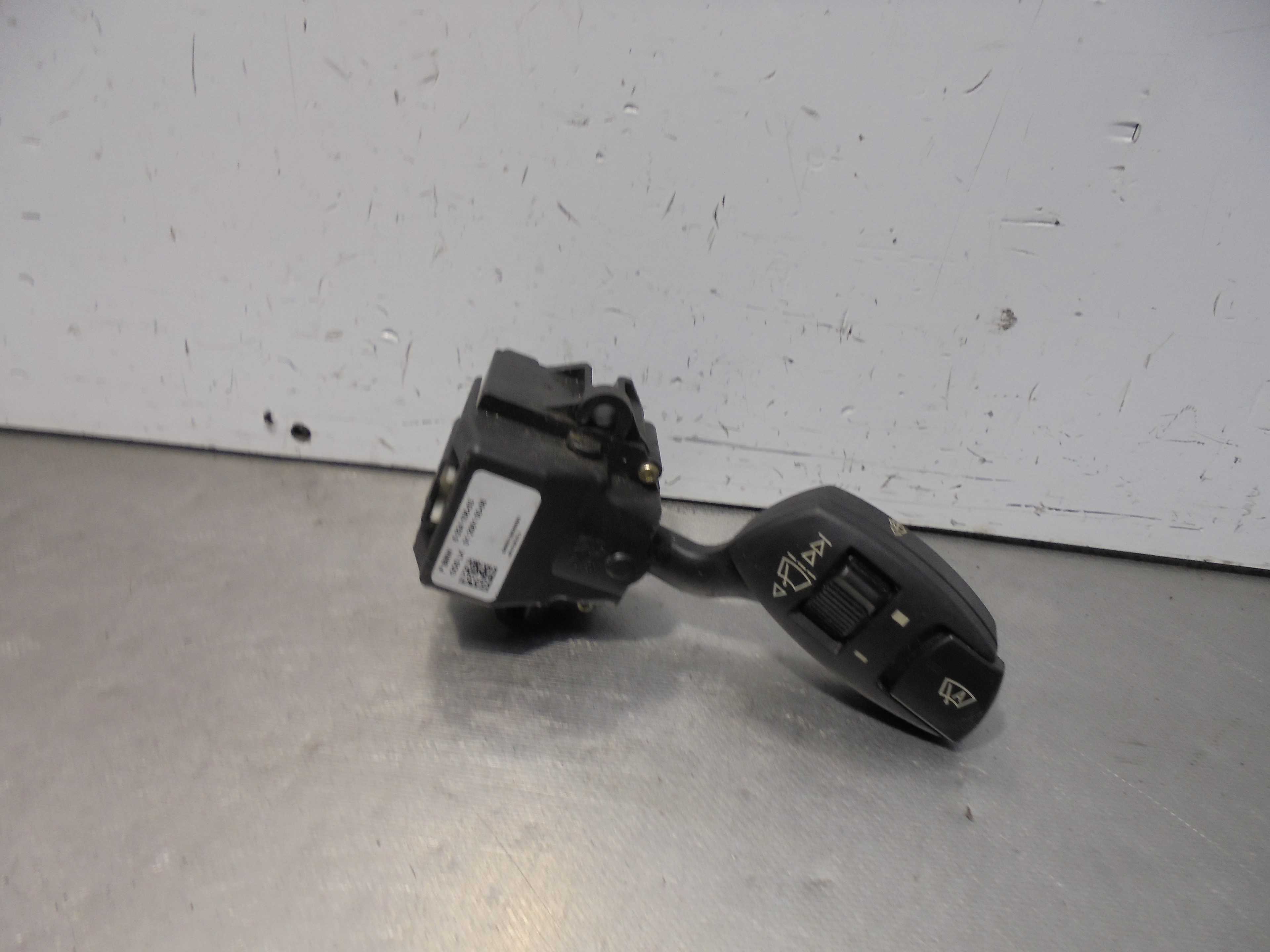 Recambio de mando limpia para bmw serie 5 berlina (e60) 530d referencia OEM IAM 692410603 LUK 
