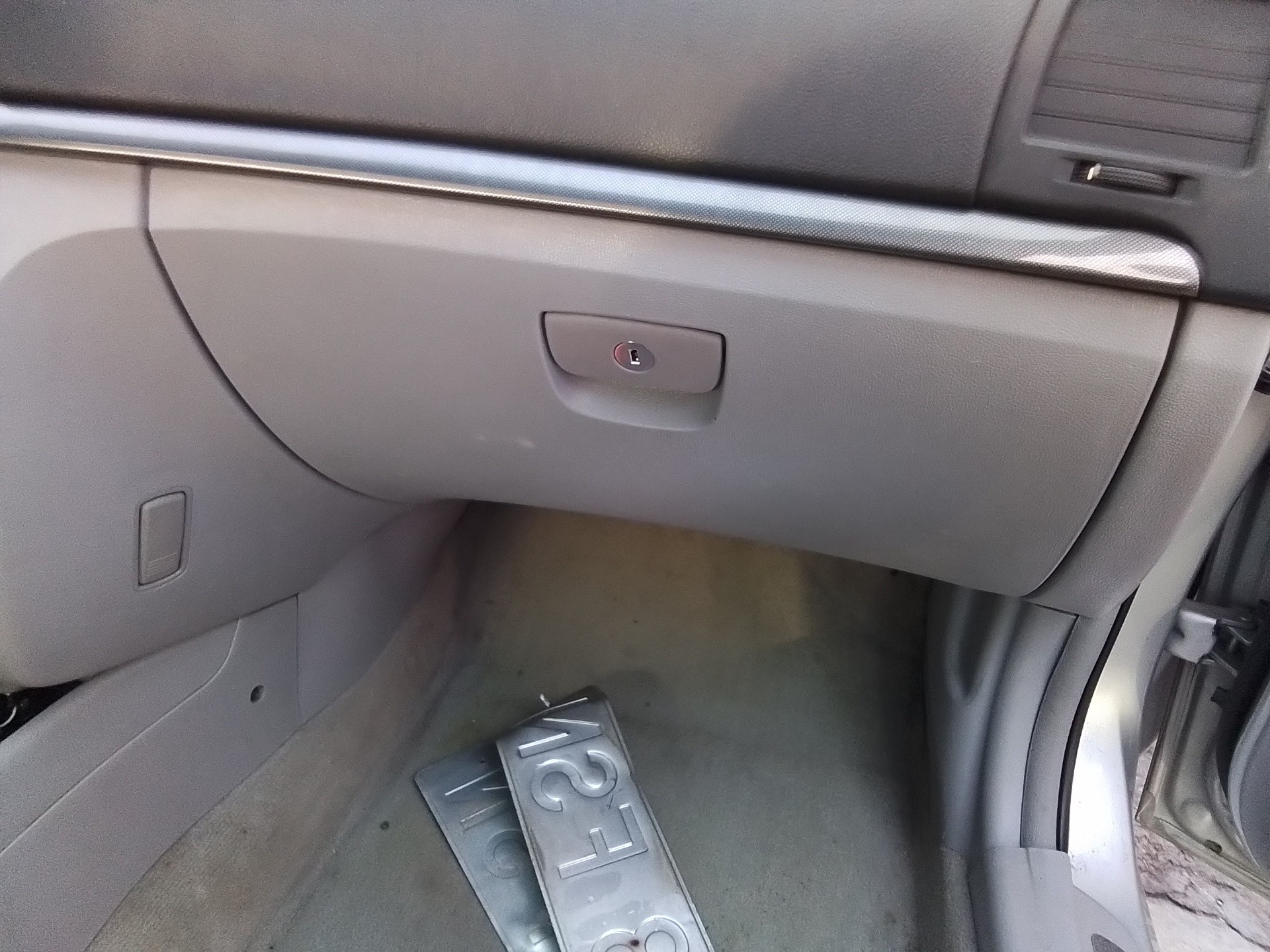 Recambio de guantera para hyundai sonata (nf) 2.0 crdi cat referencia OEM IAM   