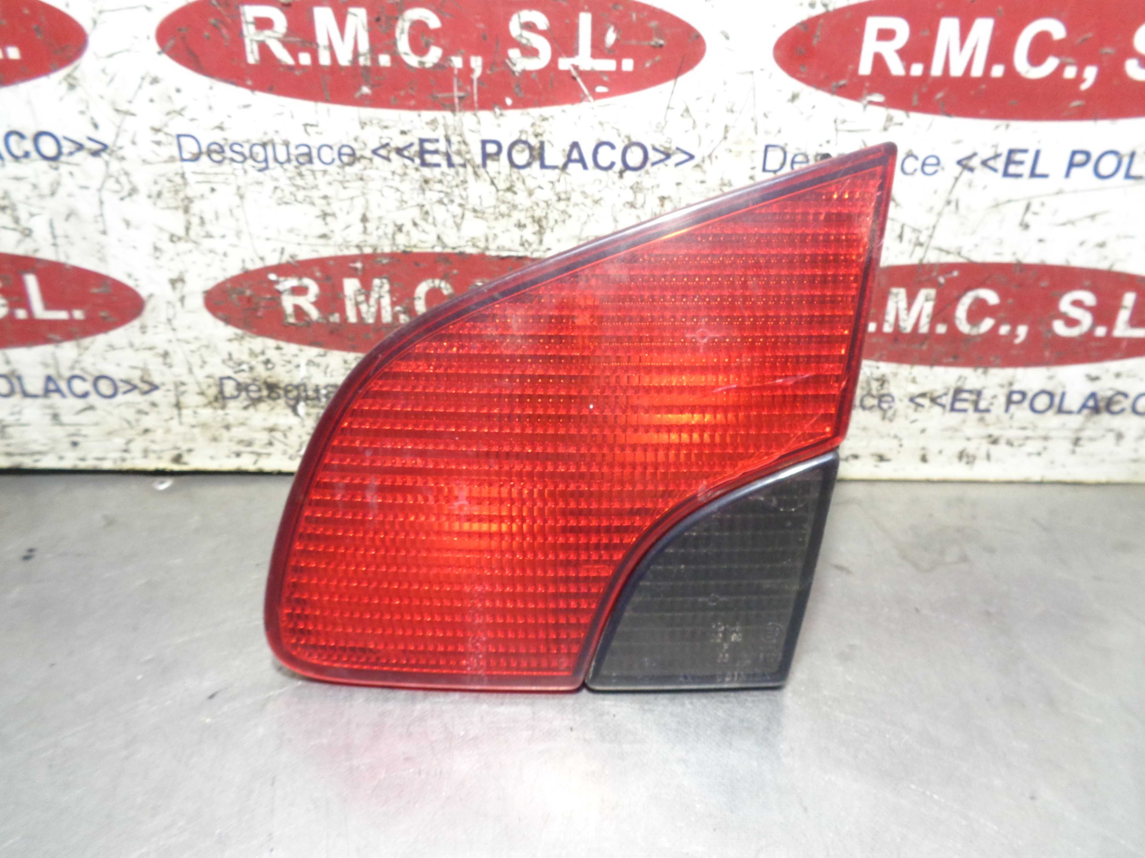 Recambio de piloto porton trasero derecho para peugeot 406 break (s1/s2) st td referencia OEM IAM   