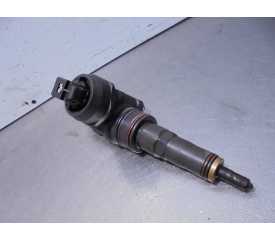 INYECTOR 038130073A 0414780213 BOSCH