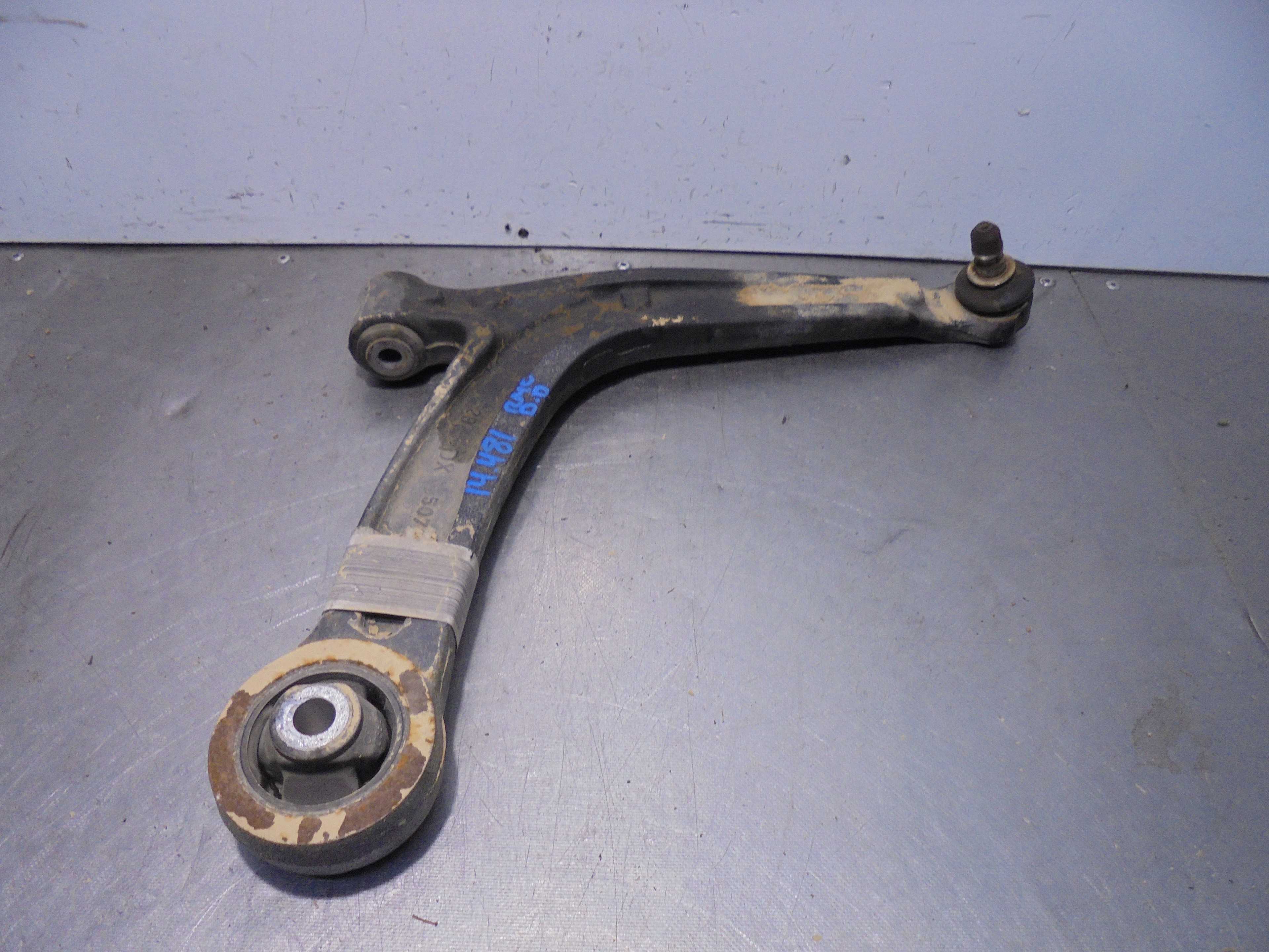 Recambio de brazo suspension inferior delantero derecho para fiat nuova 500 (150) blackjack referencia OEM IAM   