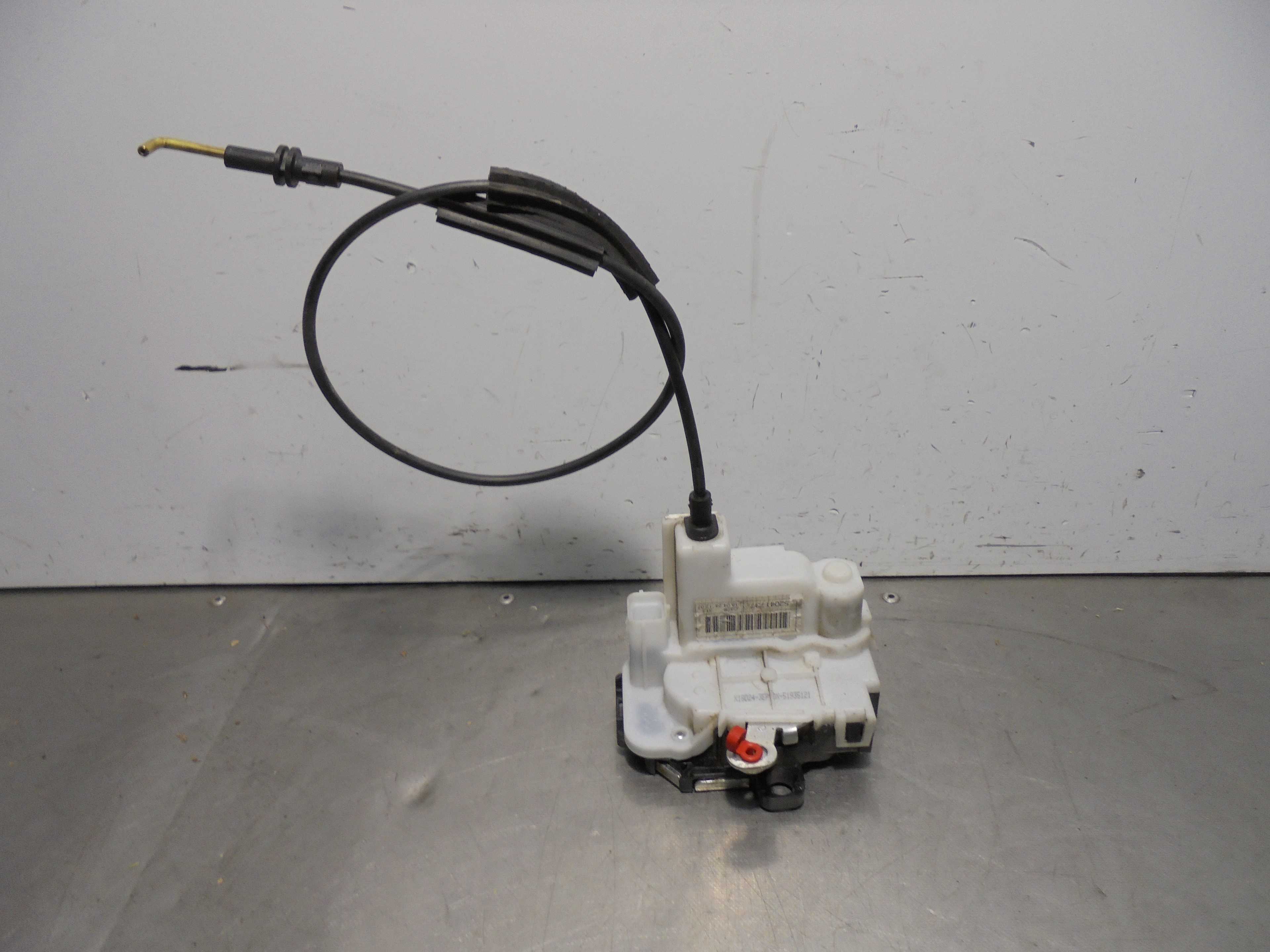 Recambio de cerradura puerta delantera derecha para fiat nuova 500 (150) blackjack referencia OEM IAM 52041737 ELECTRICA 3 PUERT