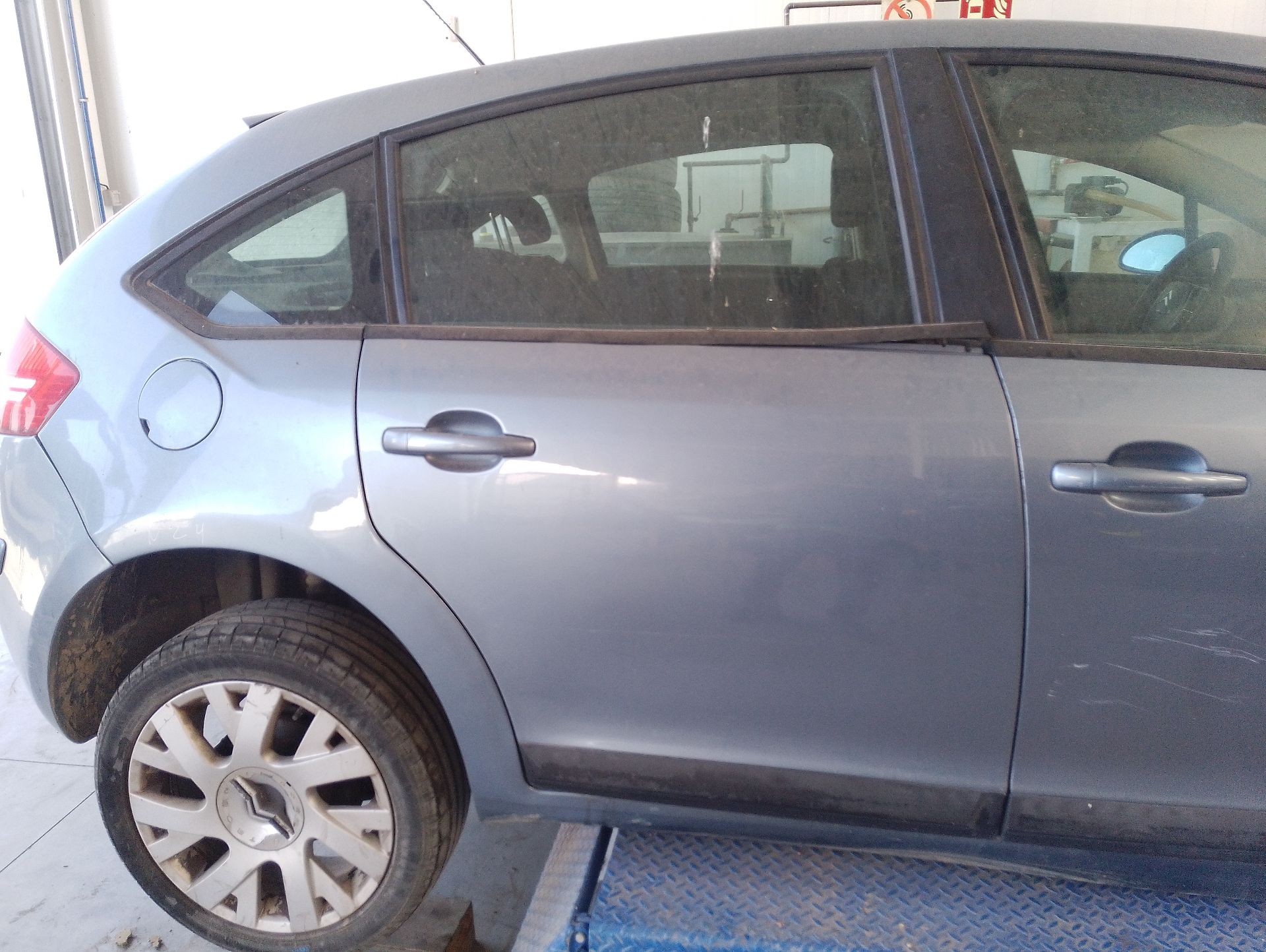 Recambio de puerta trasera derecha para citroën c4 i (lc_) 1.6 hdi referencia OEM IAM 9008N4  