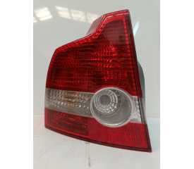 Recambio de piloto trasero izquierdo para volvo s40 berlina 2.0 16v referencia OEM IAM   