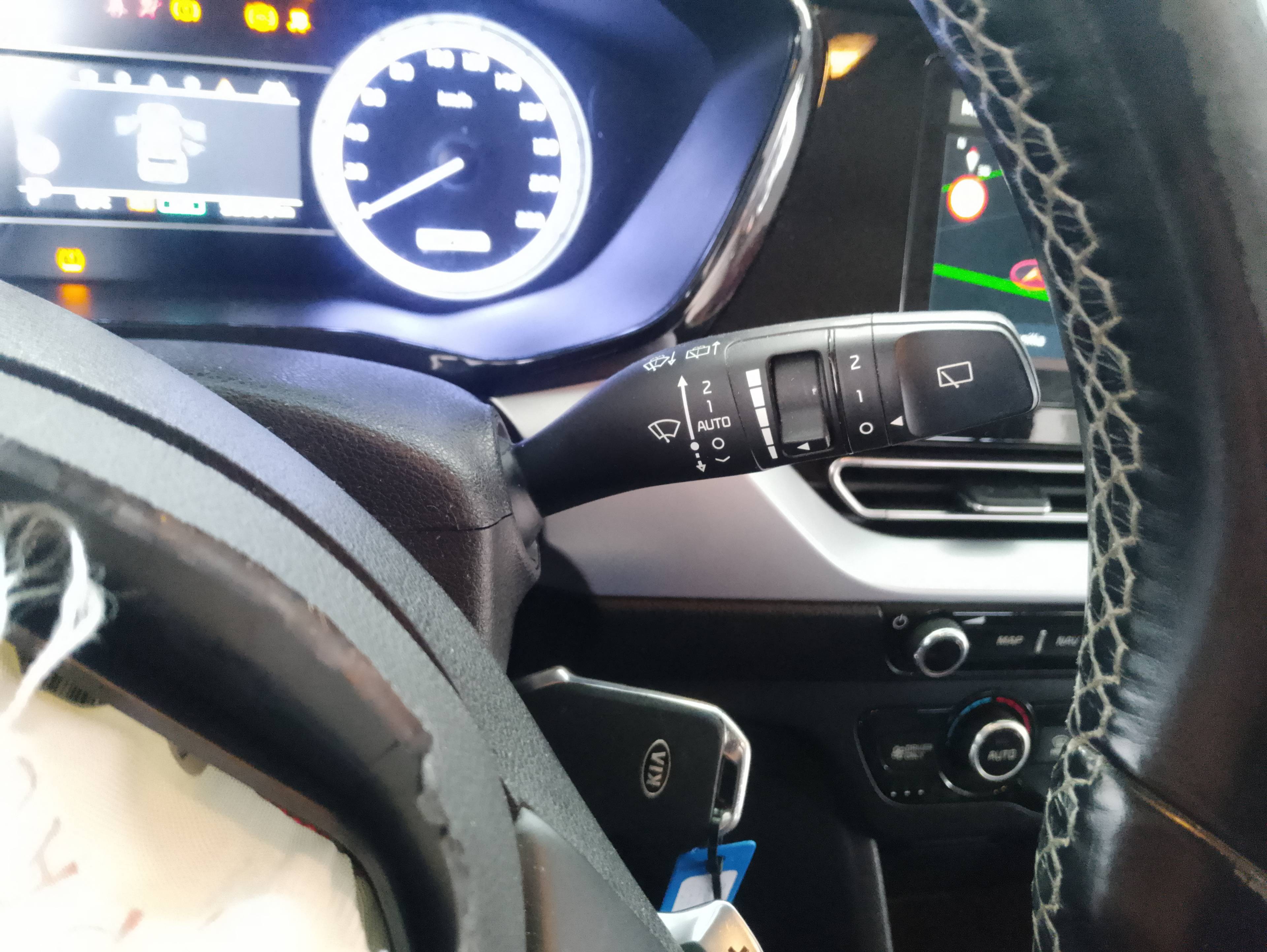 Recambio de mando limpia para kia niro e-niro concept referencia OEM IAM   