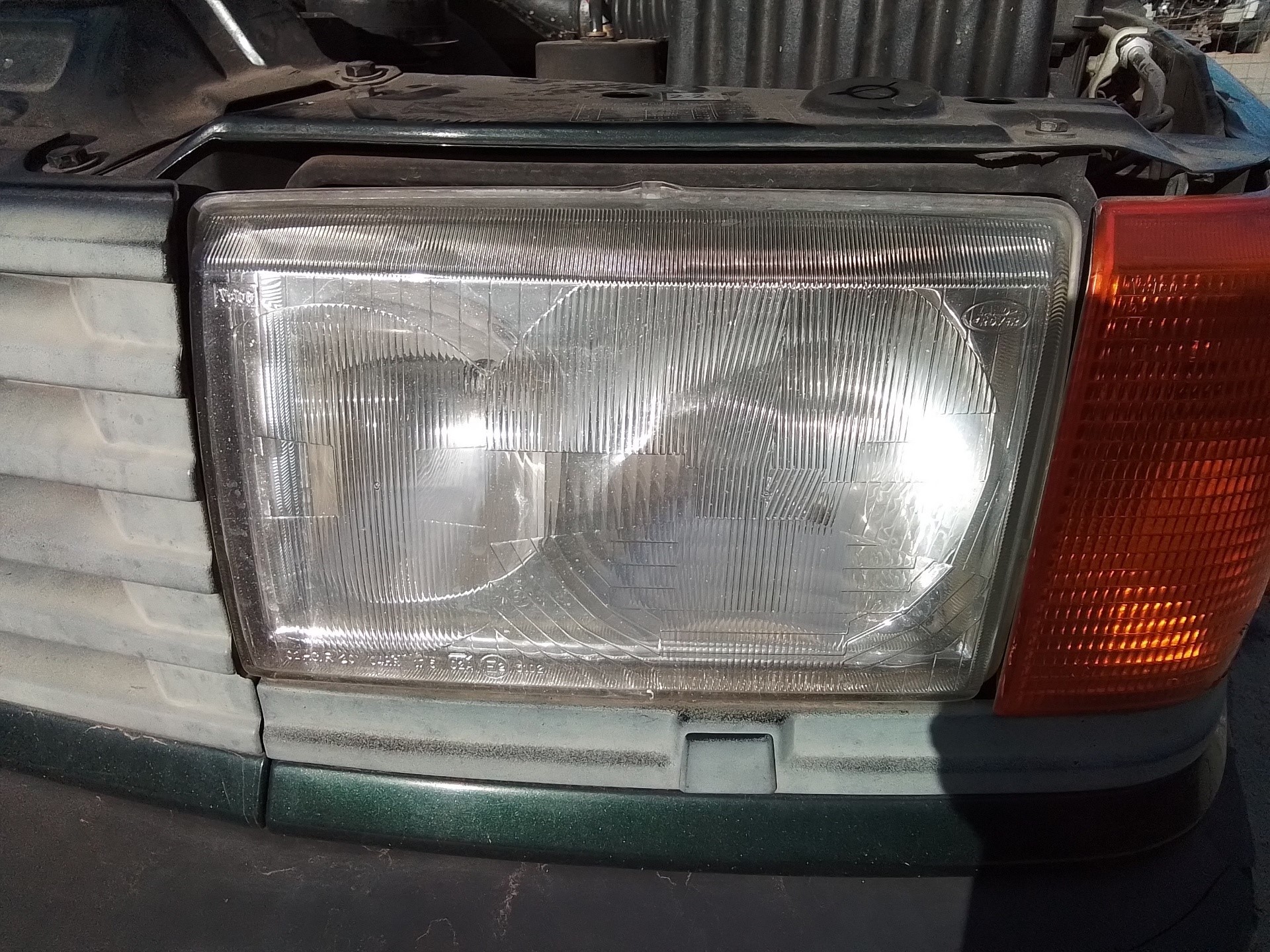 Recambio de faro izquierdo para land rover range rover (lp) 2.5 turbodiesel referencia OEM IAM   