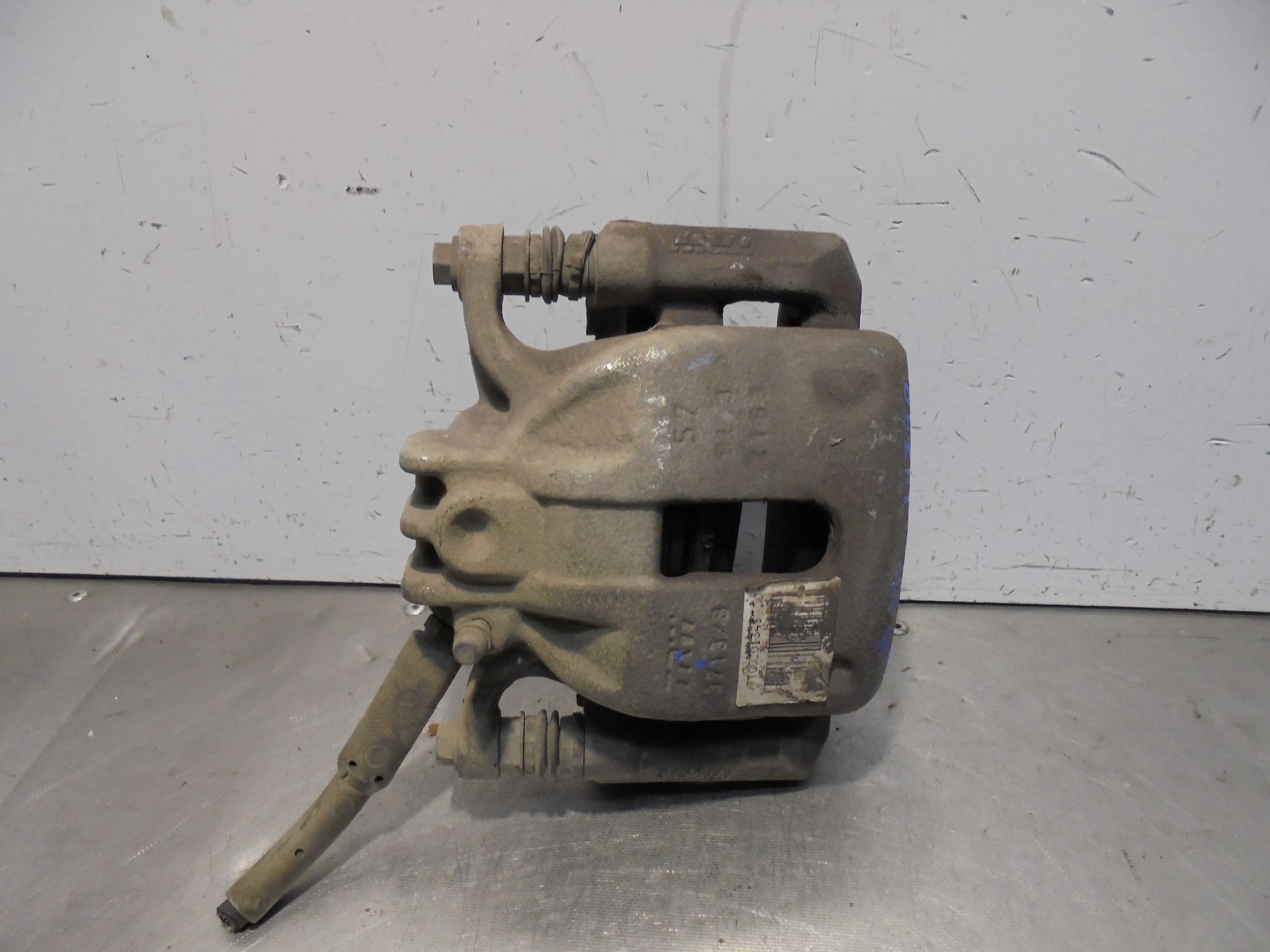 Recambio de pinza de freno delantera derecha para citroën c4 berlina collection referencia OEM IAM 3713B TRW 