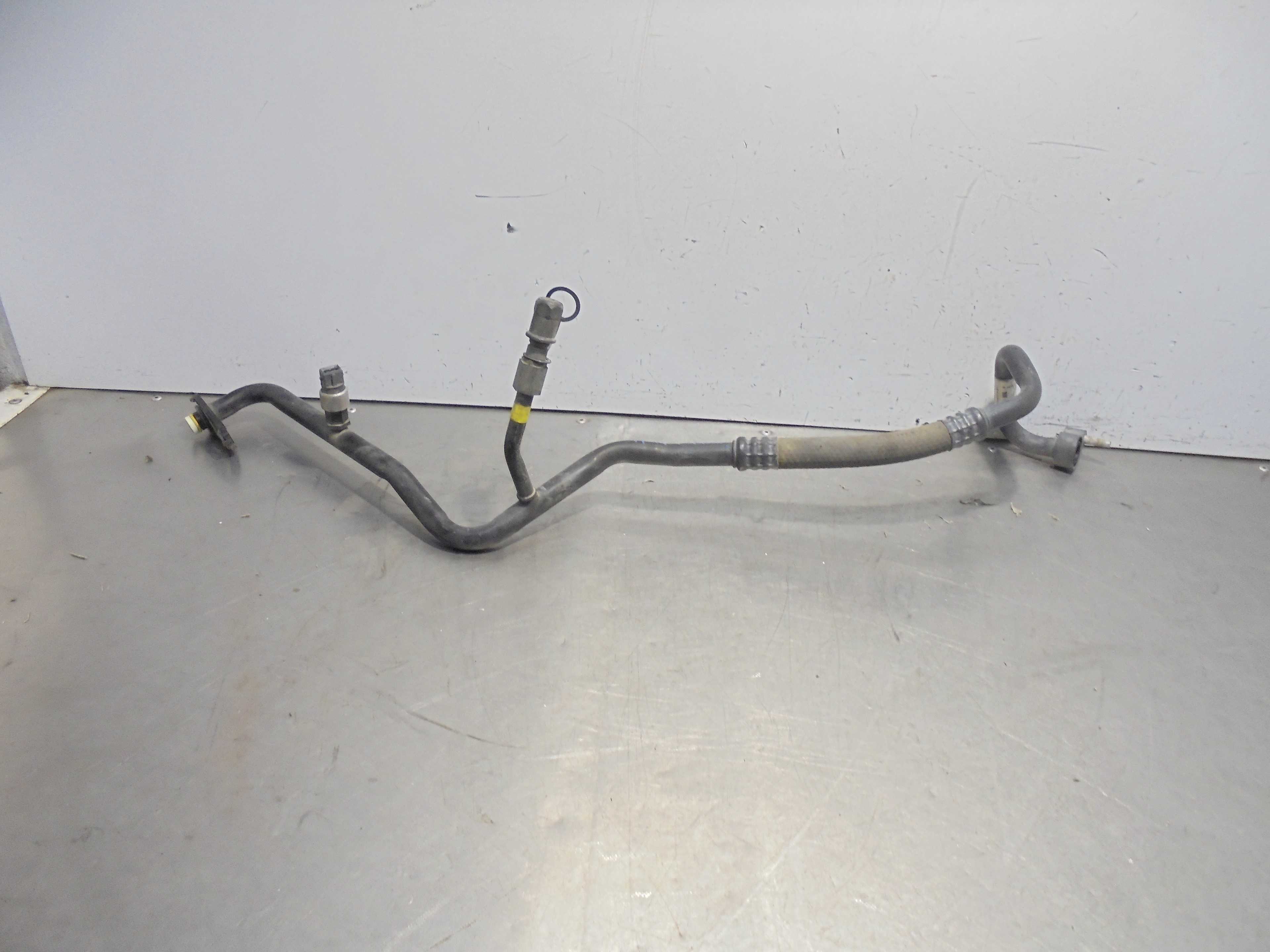 Recambio de tubos aire acondicionado para volvo s40 berlina 2.0 16v referencia OEM IAM 4N5H19A834BH FOMOCO 