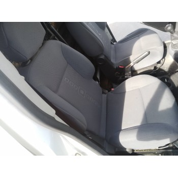 ASIENTO DELANTERO DERECHO 