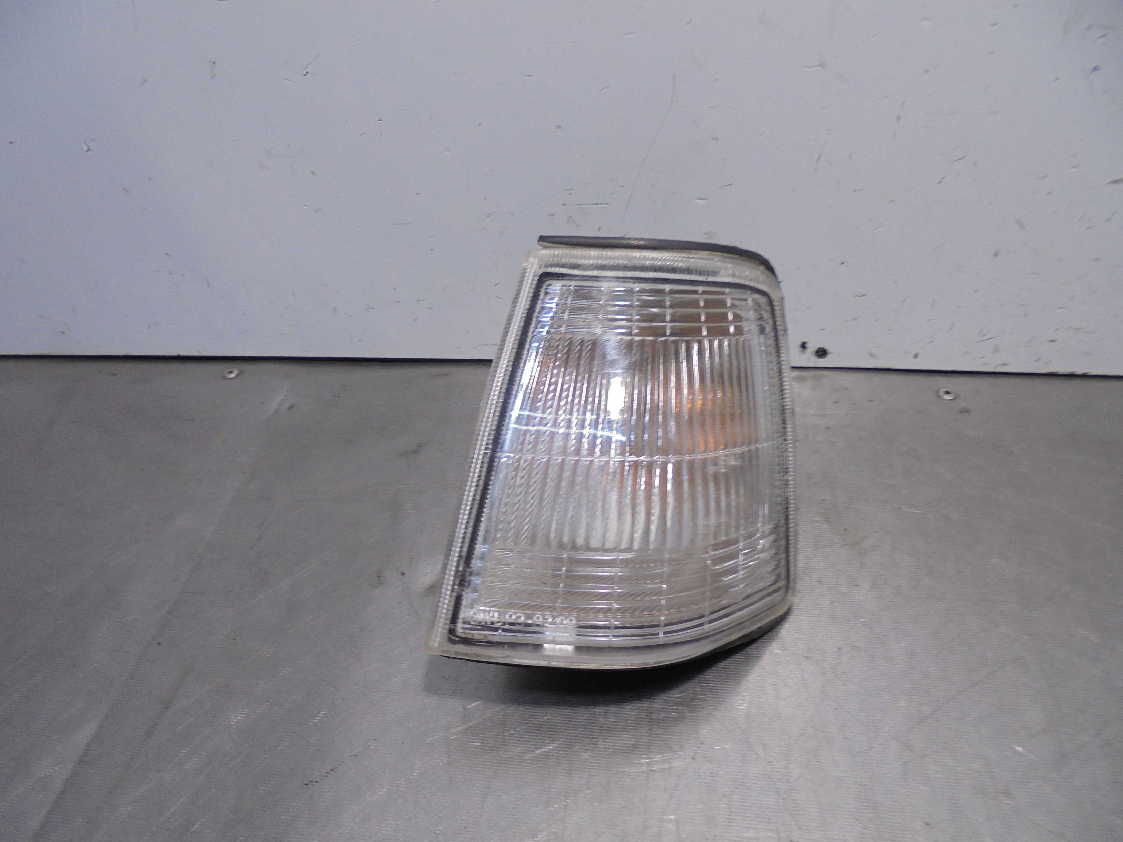 Recambio de piloto delantero izquierdo para peugeot 309 1.9 diesel referencia OEM IAM   