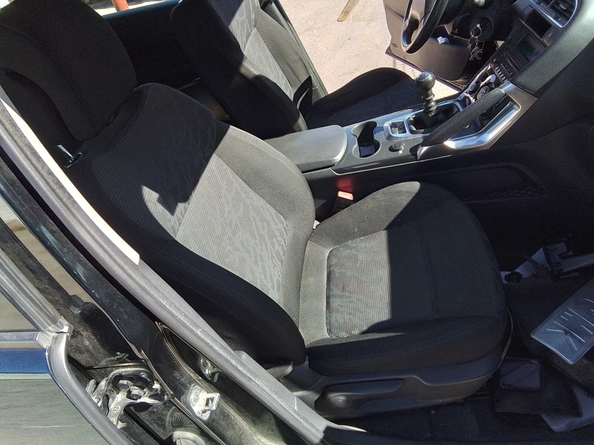 Recambio de asiento delantero derecho para peugeot 3008 premium referencia OEM IAM   