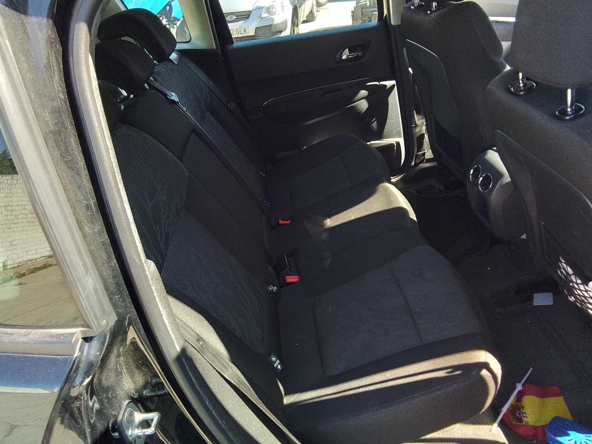 Recambio de asientos traseros para peugeot 3008 premium referencia OEM IAM   