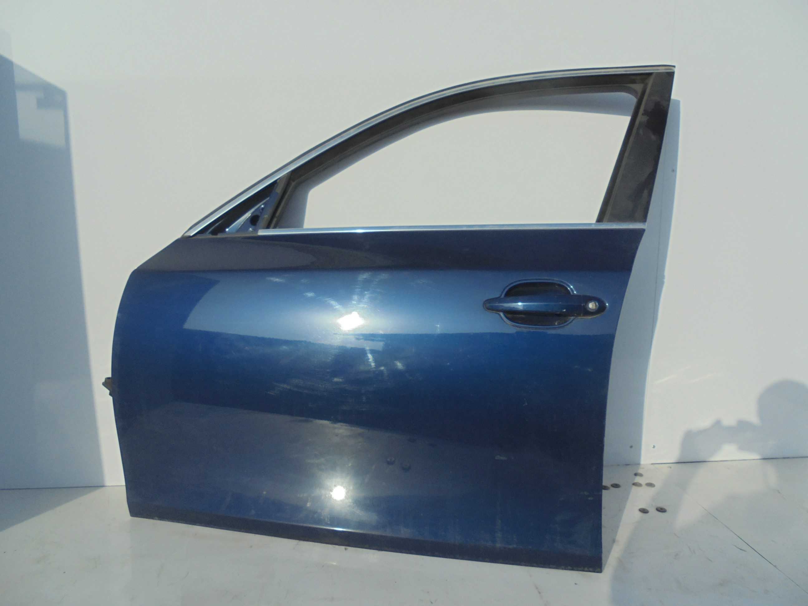 Recambio de puerta delantera izquierda para bmw serie 5 berlina (e60) 530d referencia OEM IAM   