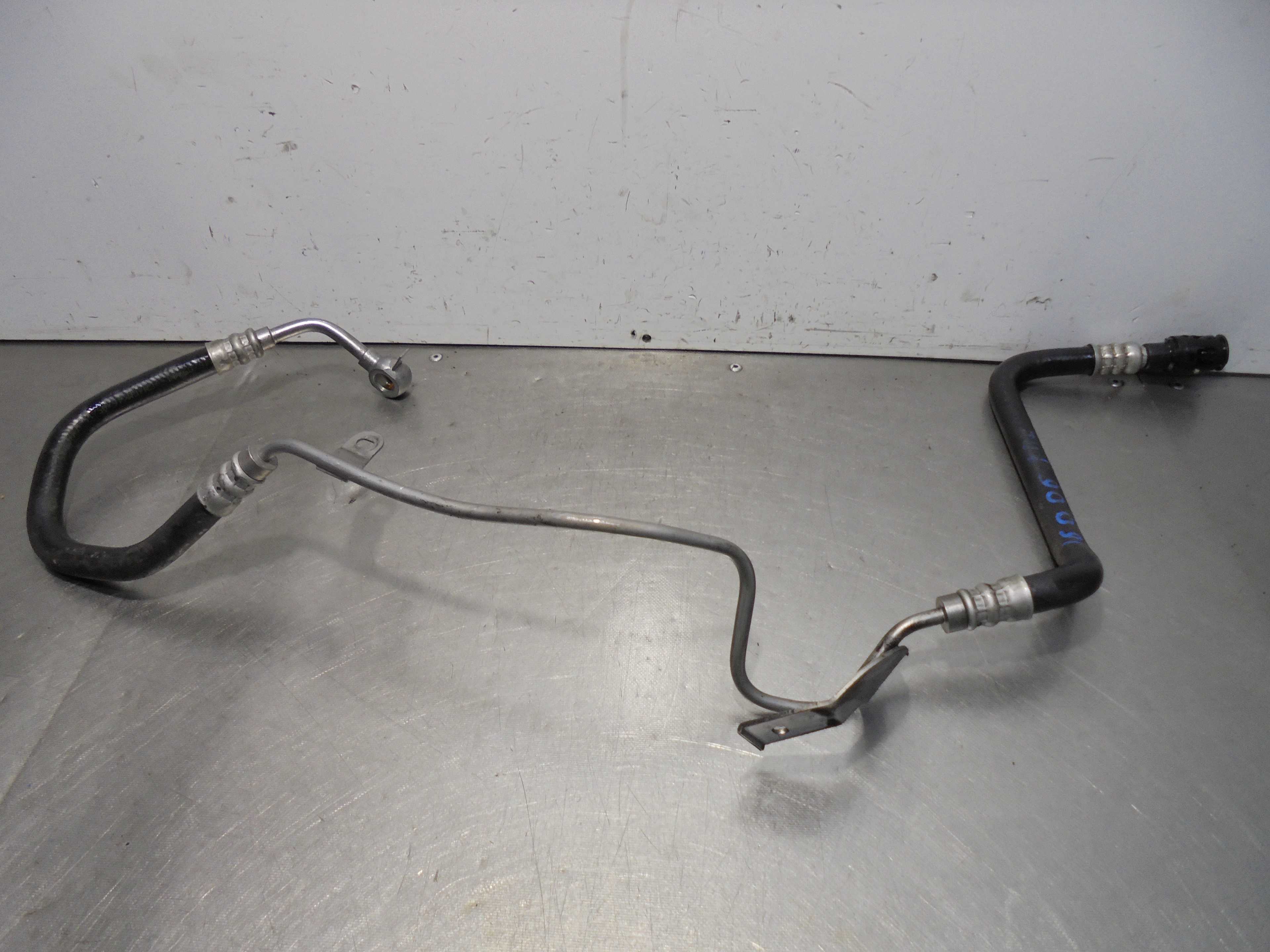 Recambio de tubo direccion para bmw serie 5 berlina (e60) 530d referencia OEM IAM   