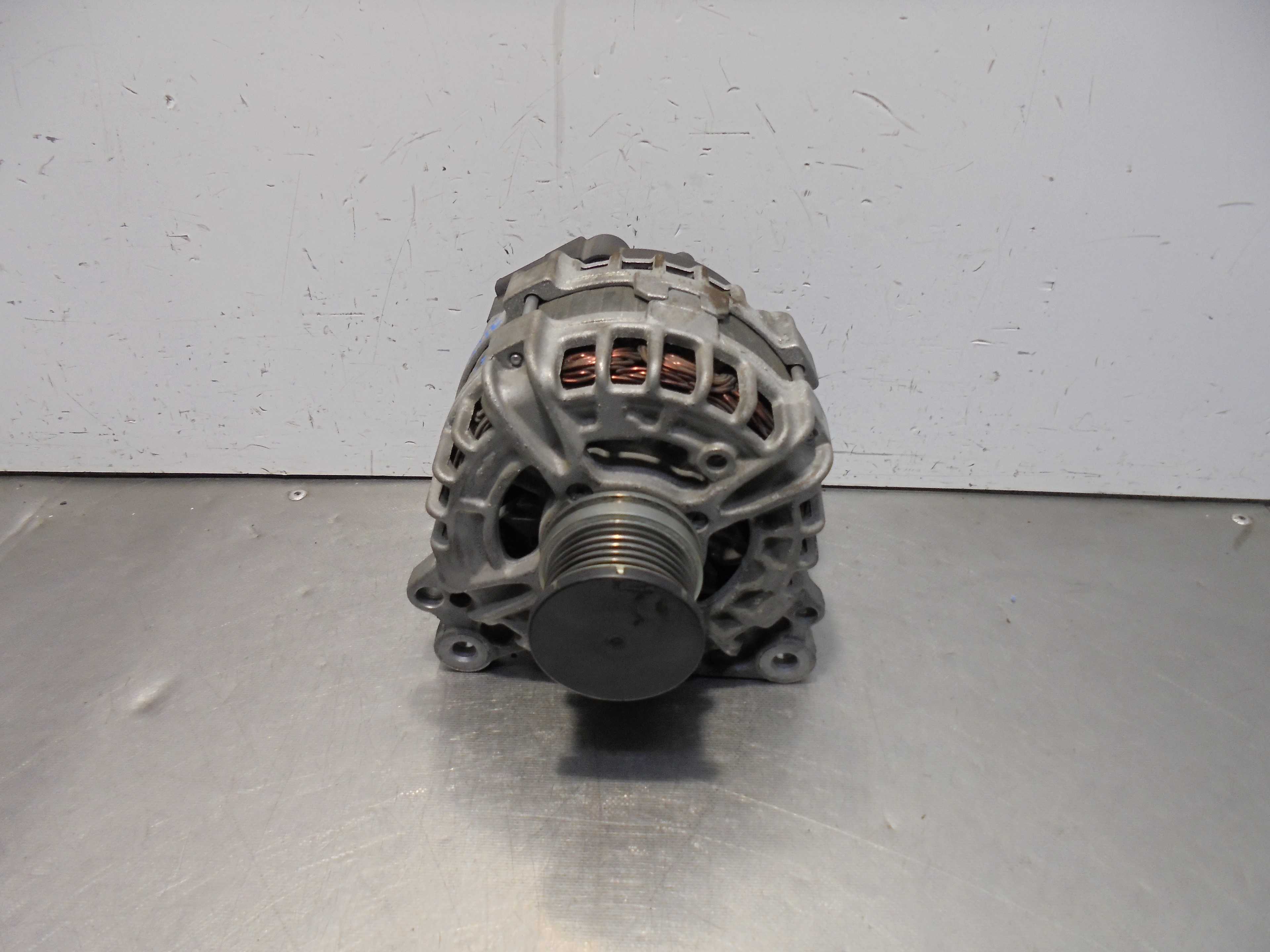 Recambio de alternador para skoda kamiq (nw4) active referencia OEM IAM 04L903024S BOSCH 