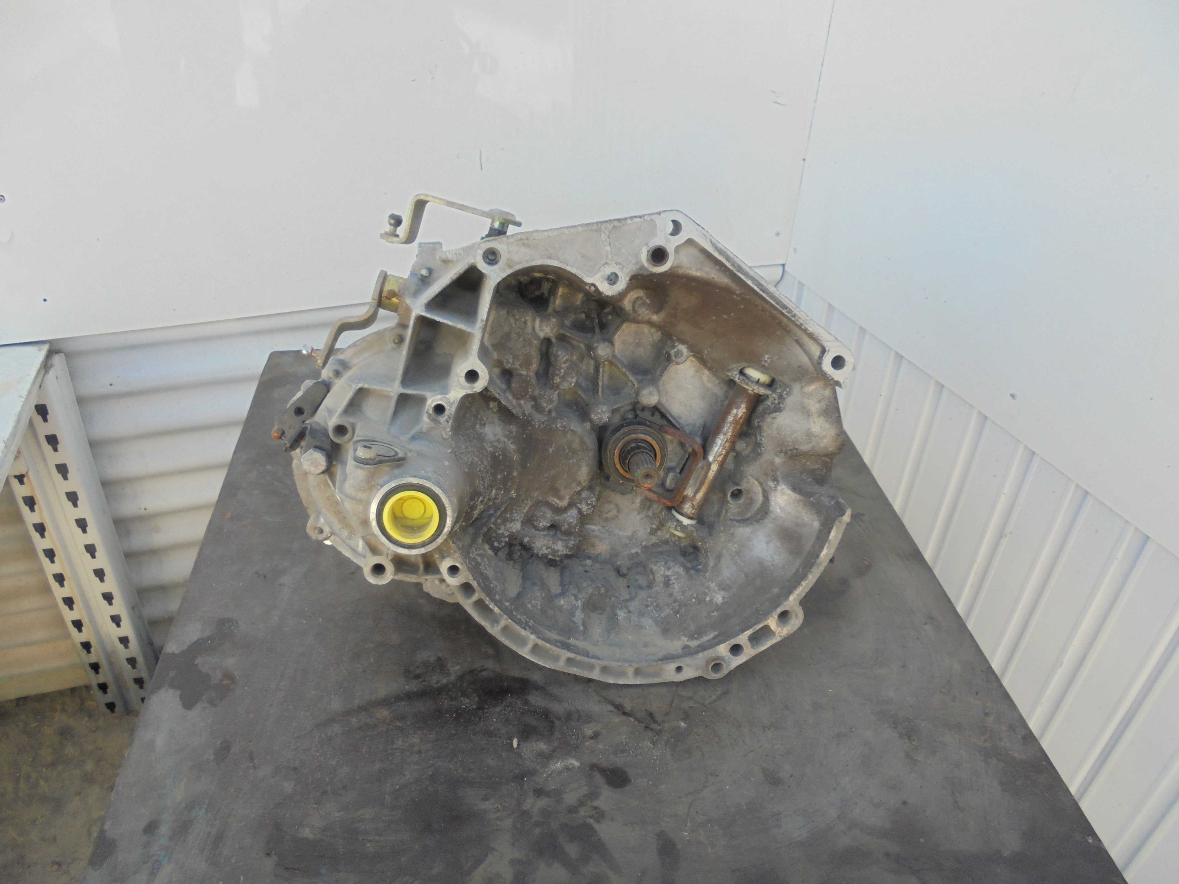 Recambio de caja cambios para peugeot 206 berlina x-line referencia OEM IAM 20CP81  