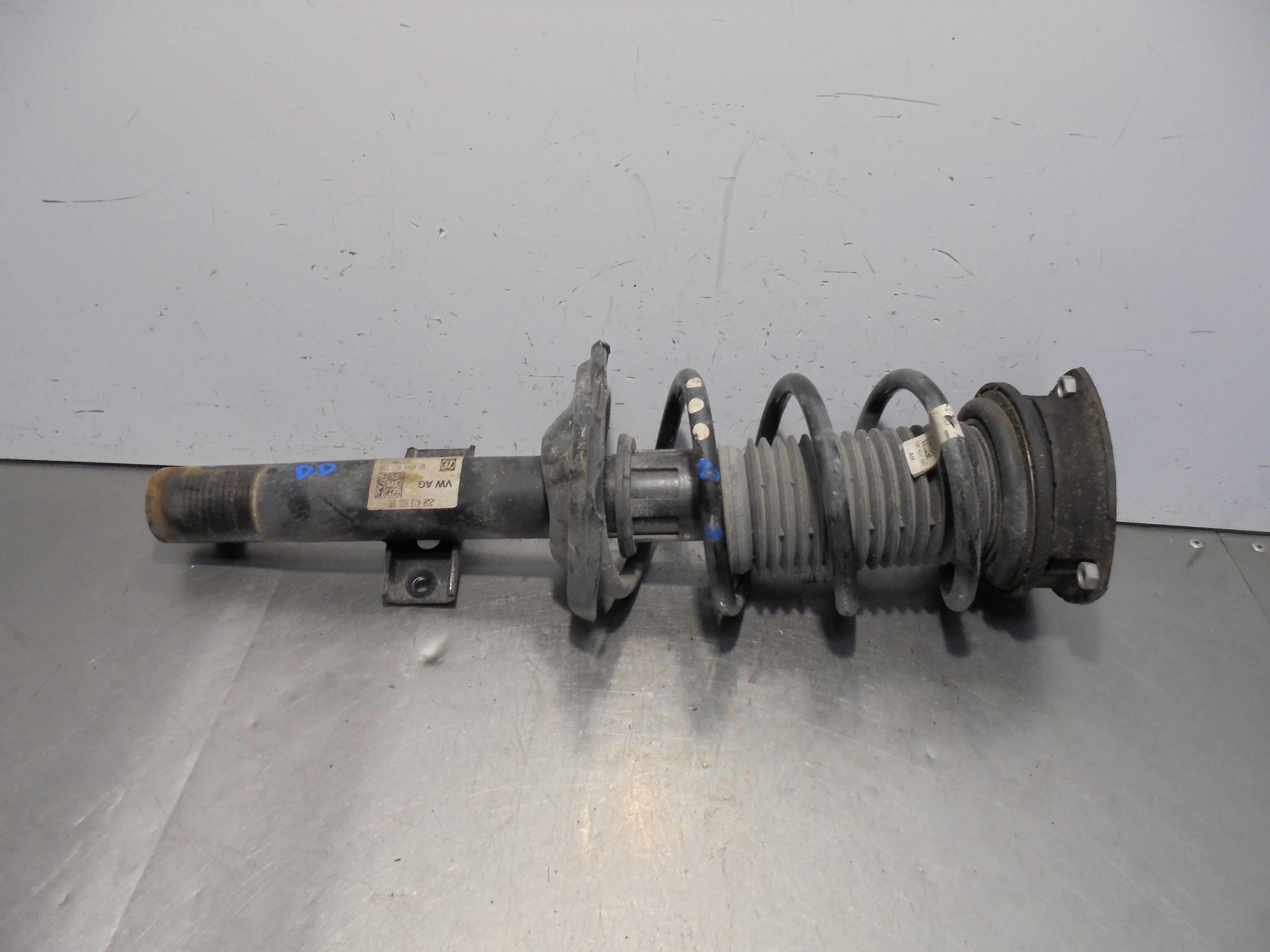 Recambio de amortiguador delantero derecho para skoda kamiq (nw4) active referencia OEM IAM 2Q0413031DT  