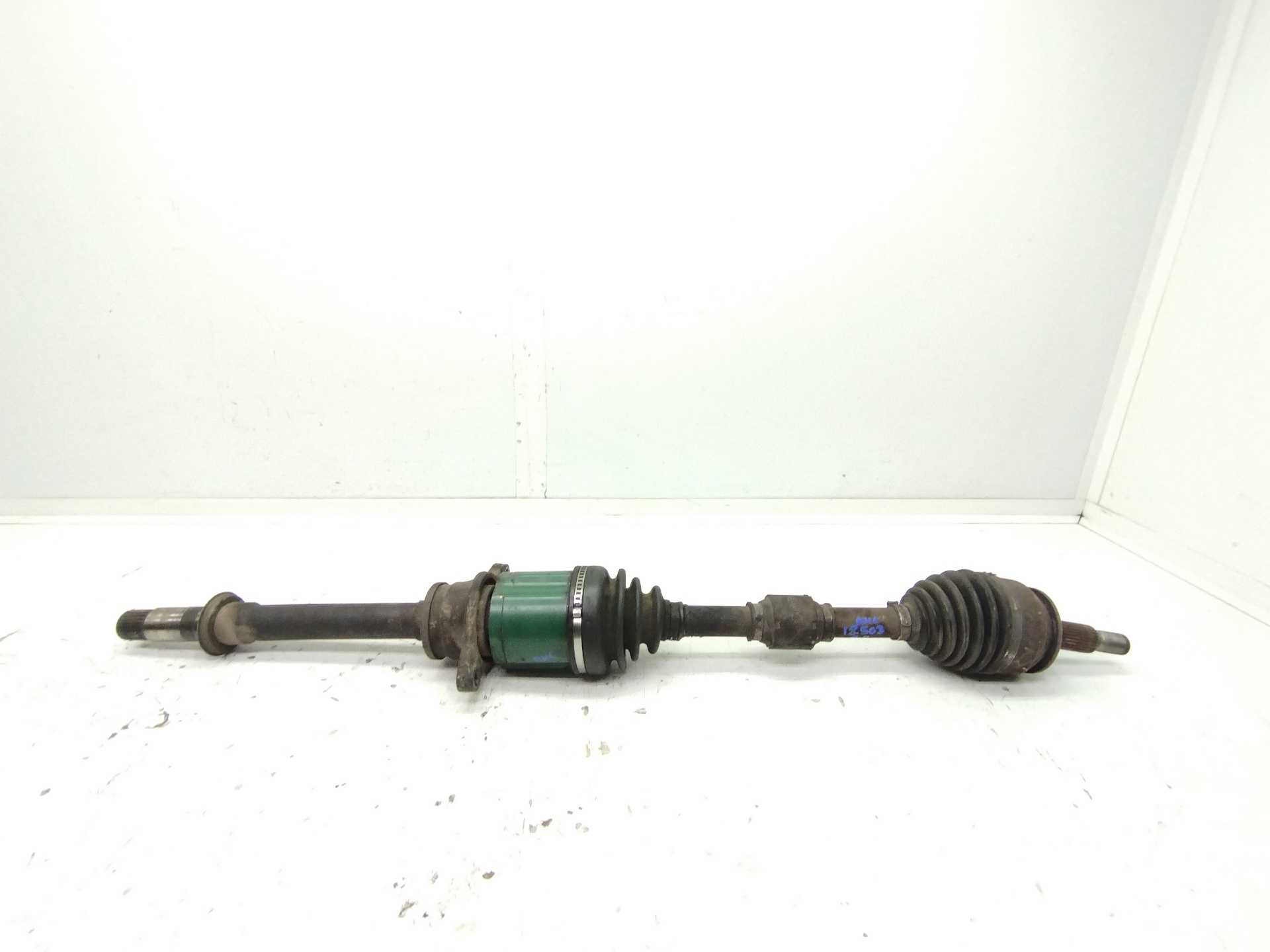 Recambio de transmision delantera derecha para mitsubishi grandis (na0w) 2.0 di-d cat referencia OEM IAM PTJ104  