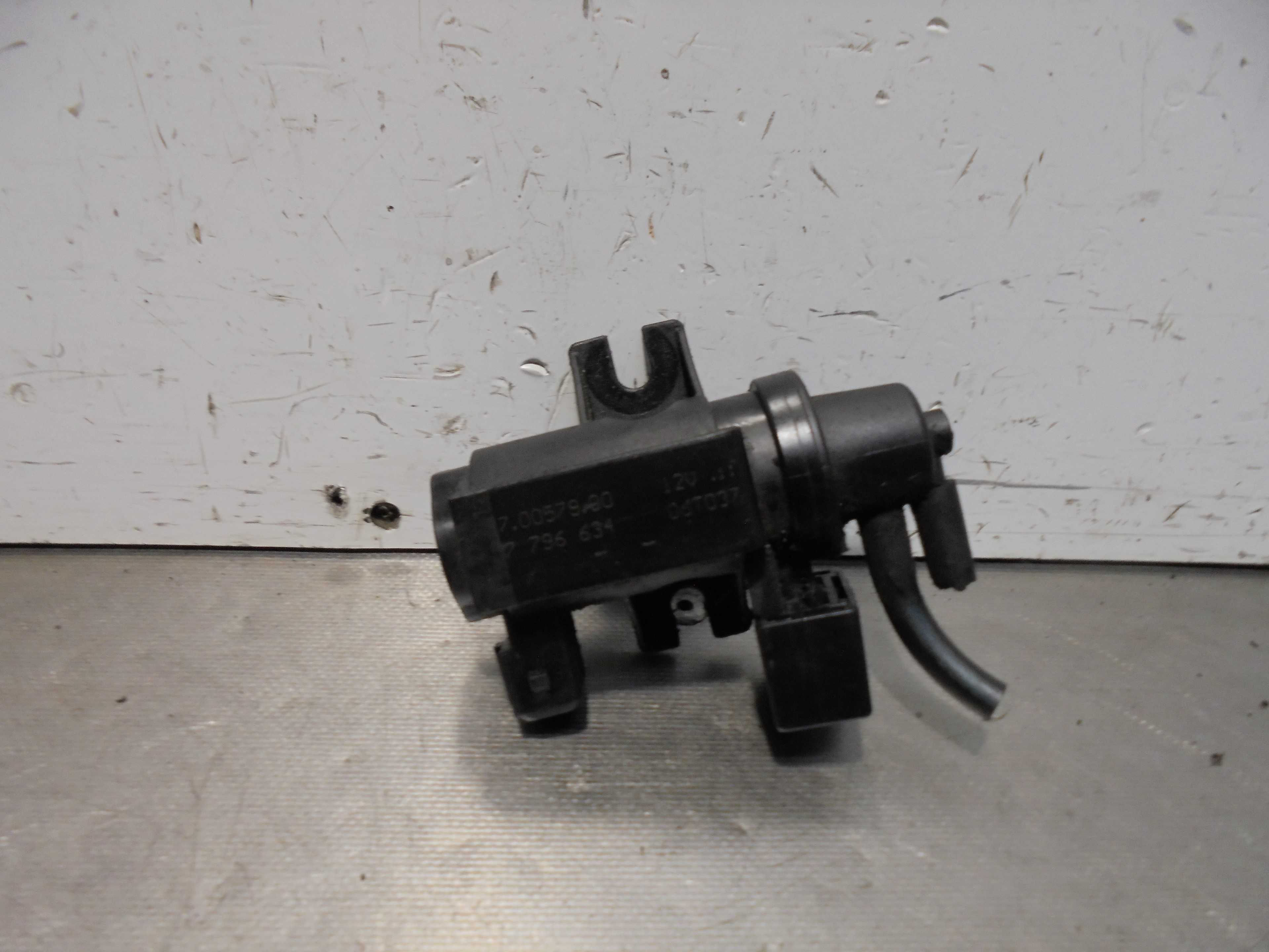 Recambio de valvula aire adicional para bmw serie 5 berlina (e60) 530d referencia OEM IAM 7796634  