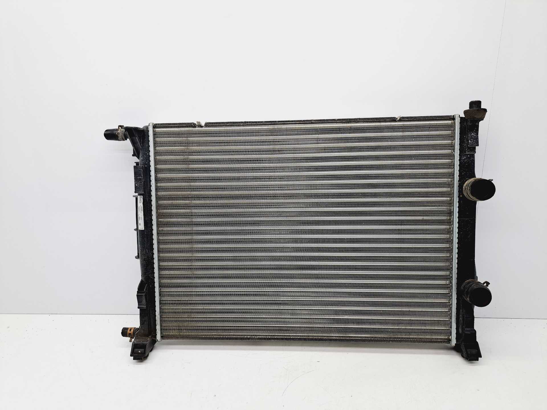 Recambio de radiador agua para renault megane ii berlina 5p confort authentique referencia OEM IAM 864952 NISSENS 