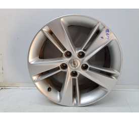 LLANTA R17 