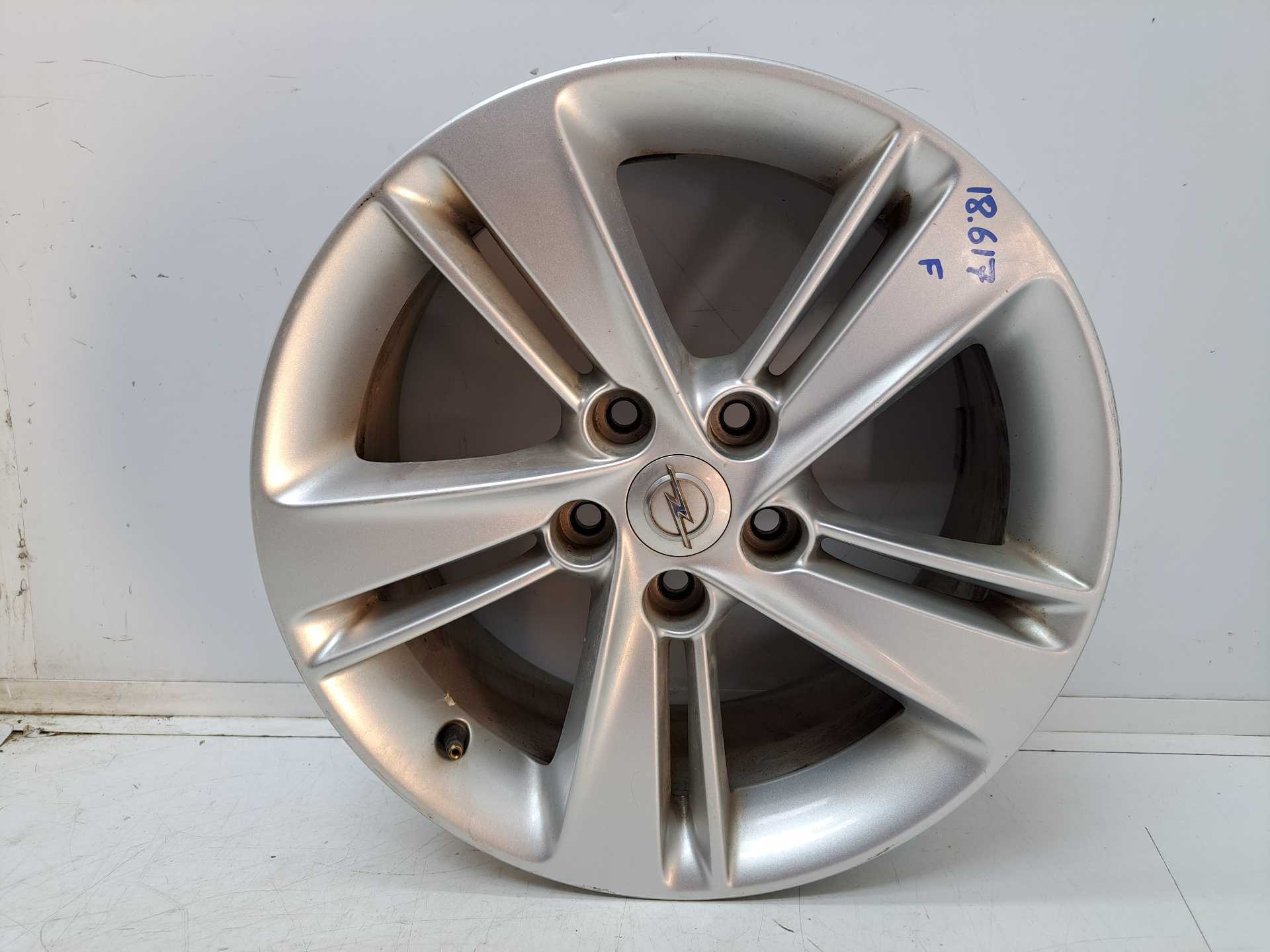Recambio de llanta para opel insignia grand sport 1.6 cdti dpf referencia OEM IAM R17  