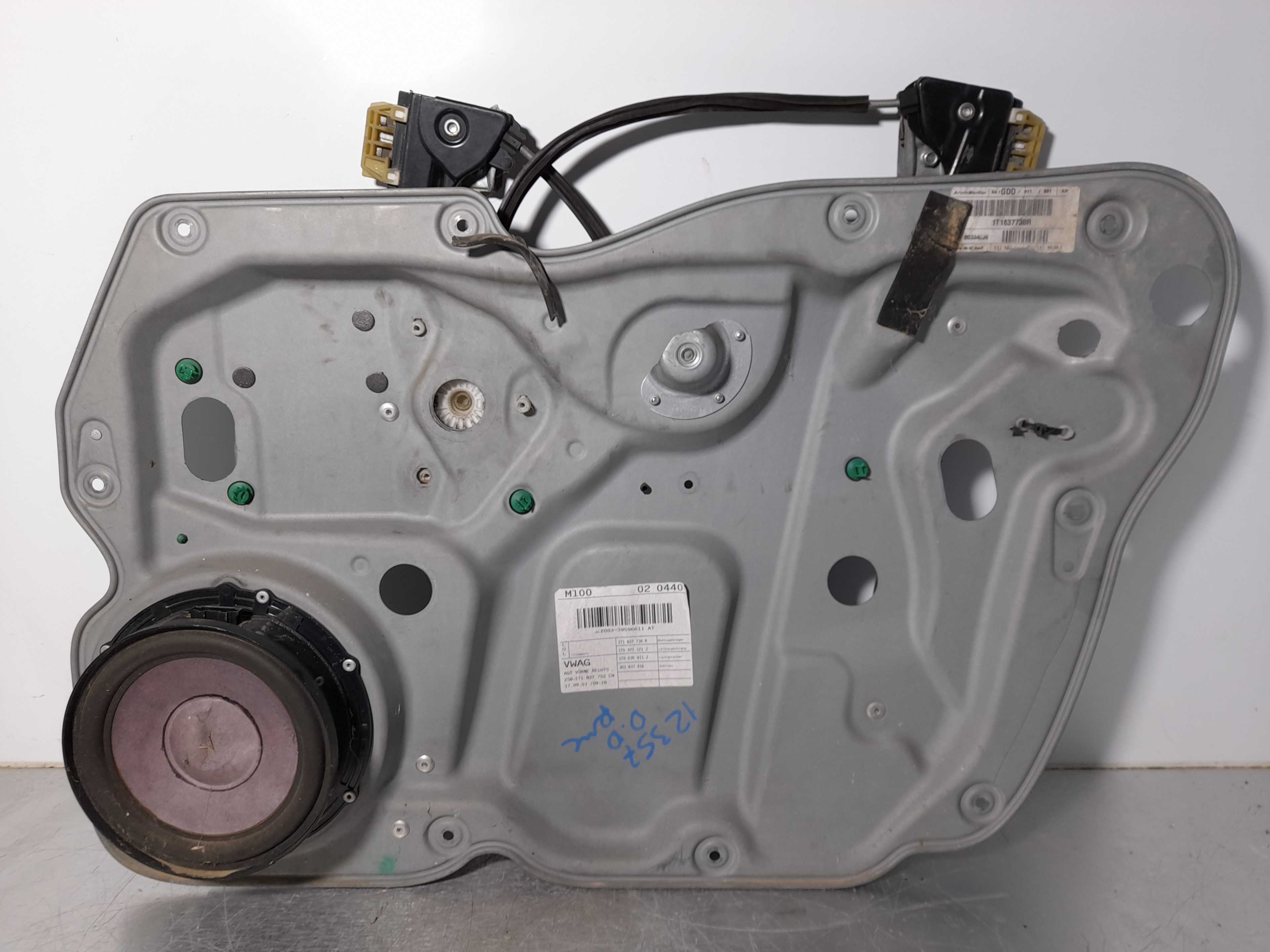 Recambio de elevalunas delantero derecho para volkswagen touran (1t1) trendline referencia OEM IAM 1T1837730R  