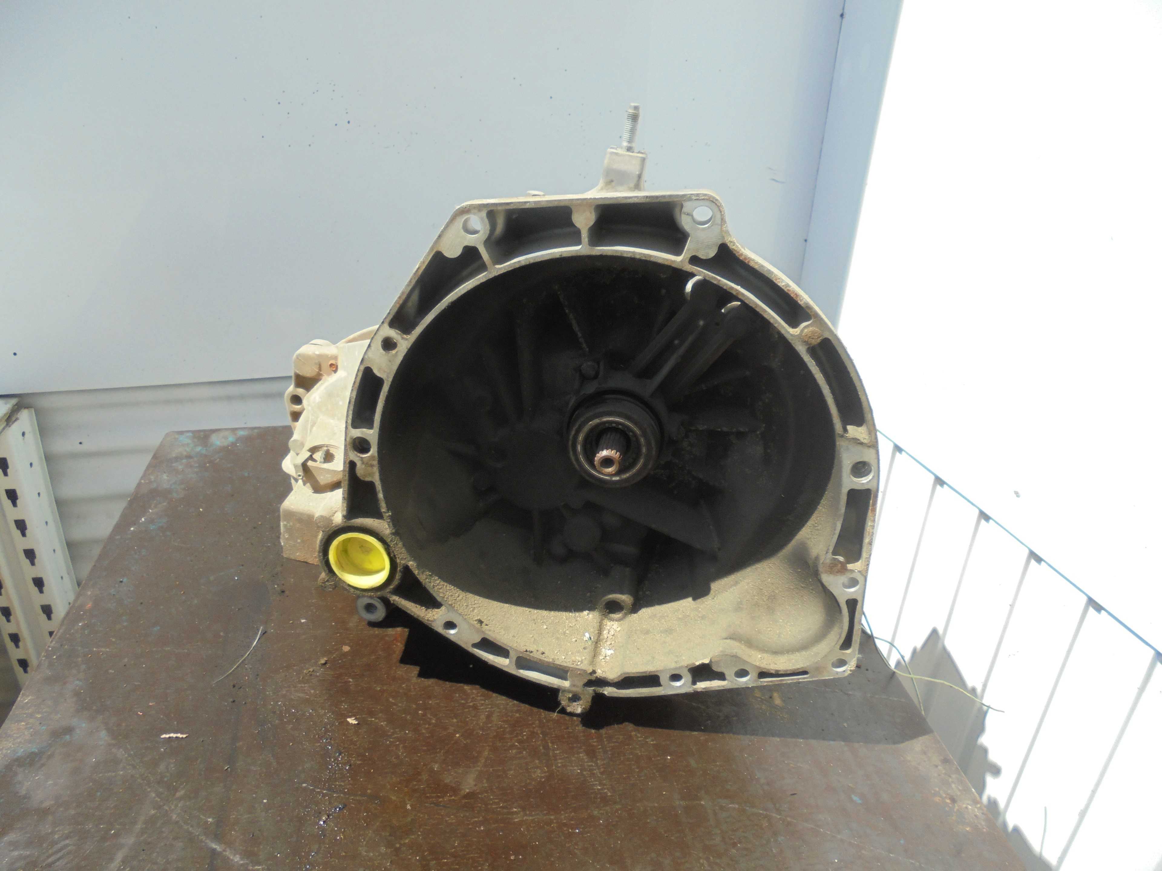 Recambio de caja cambios para ford fiesta (cbk) ambiente referencia OEM IAM 2S6R7002MA  
