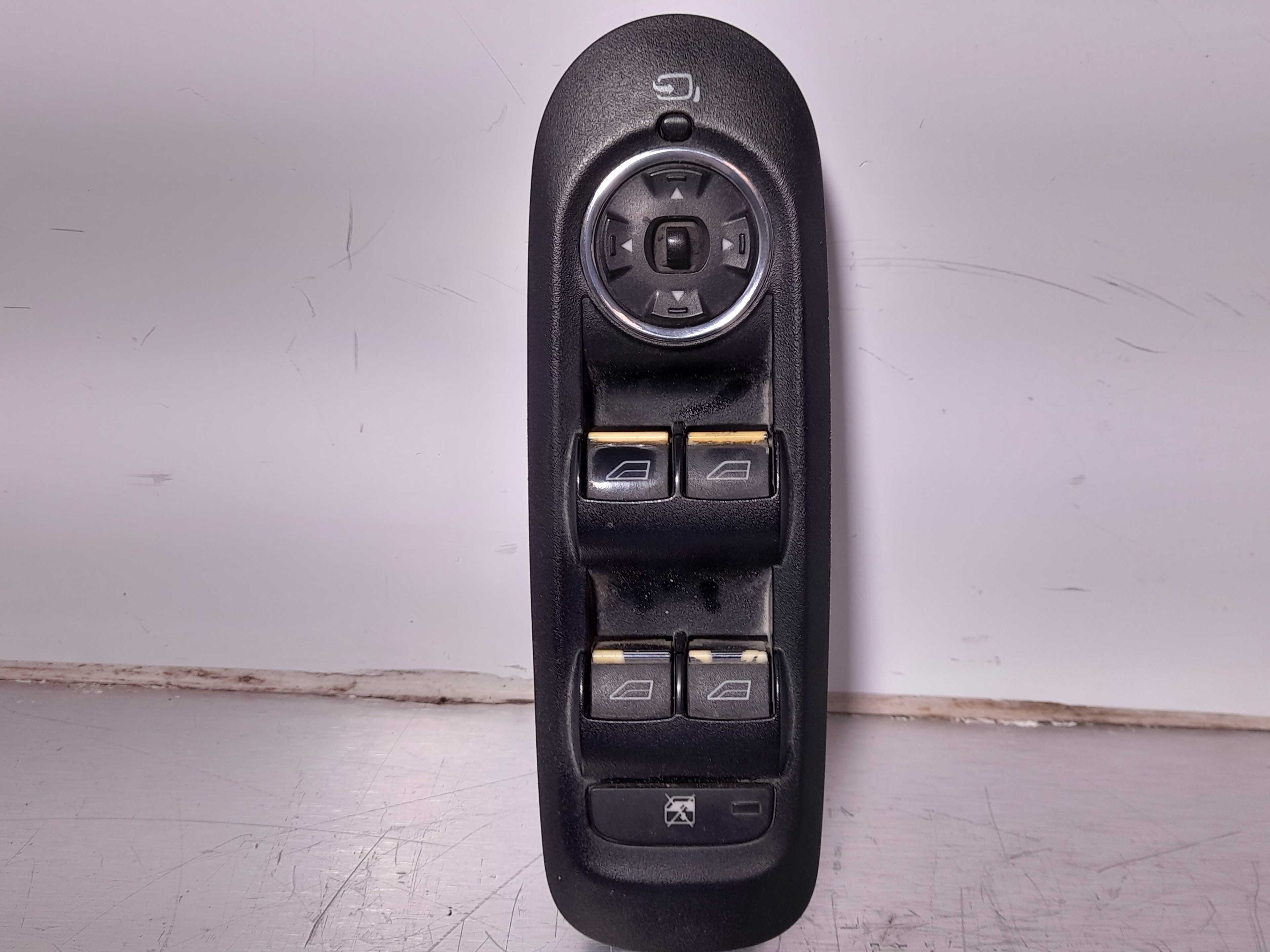 Recambio de mando elevalunas delantero izquierdo para ford mondeo ber. (ca2) limited edition referencia OEM IAM A1212780671  
