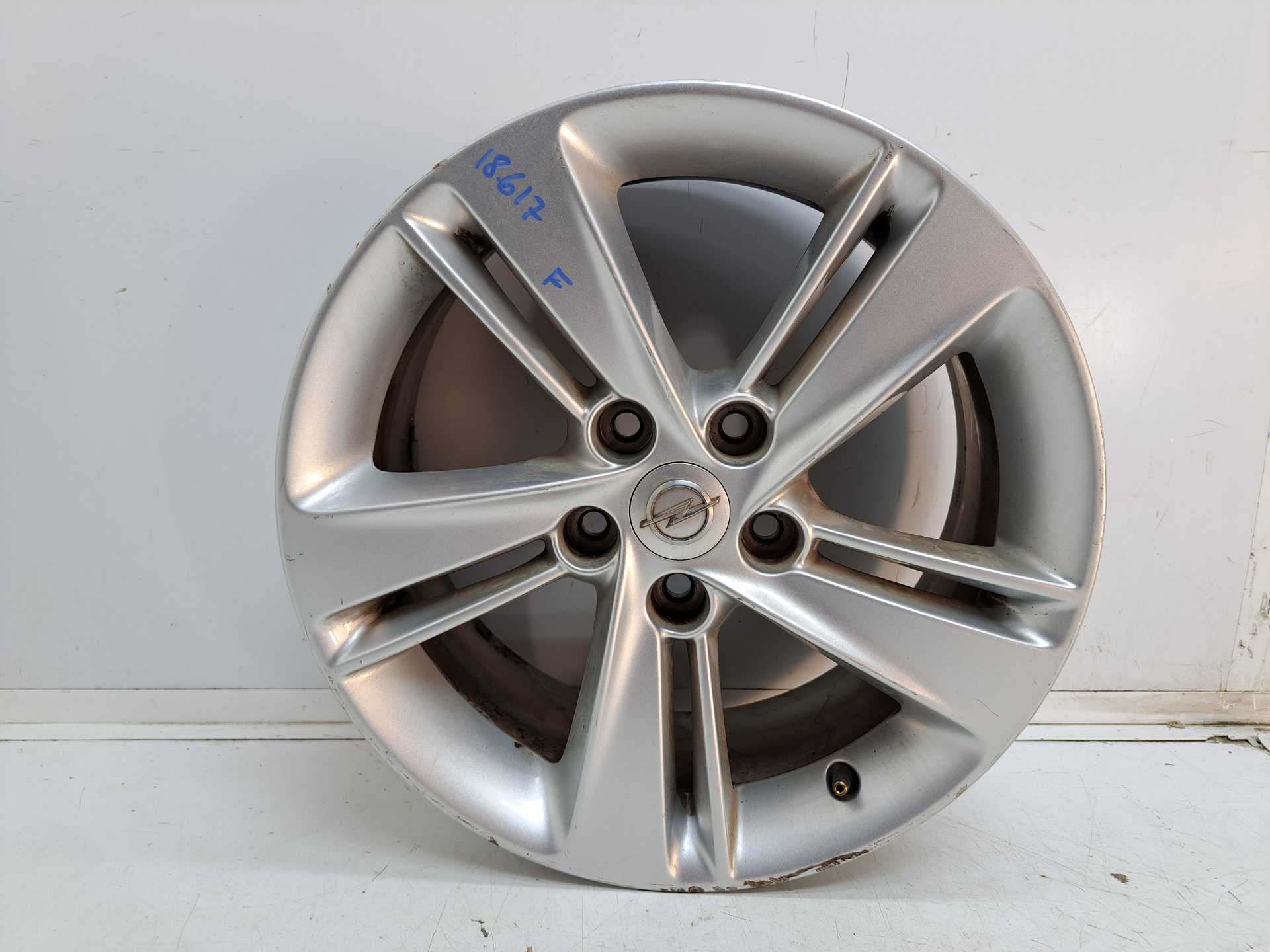 Recambio de llanta para opel insignia grand sport 1.6 cdti dpf referencia OEM IAM R17  
