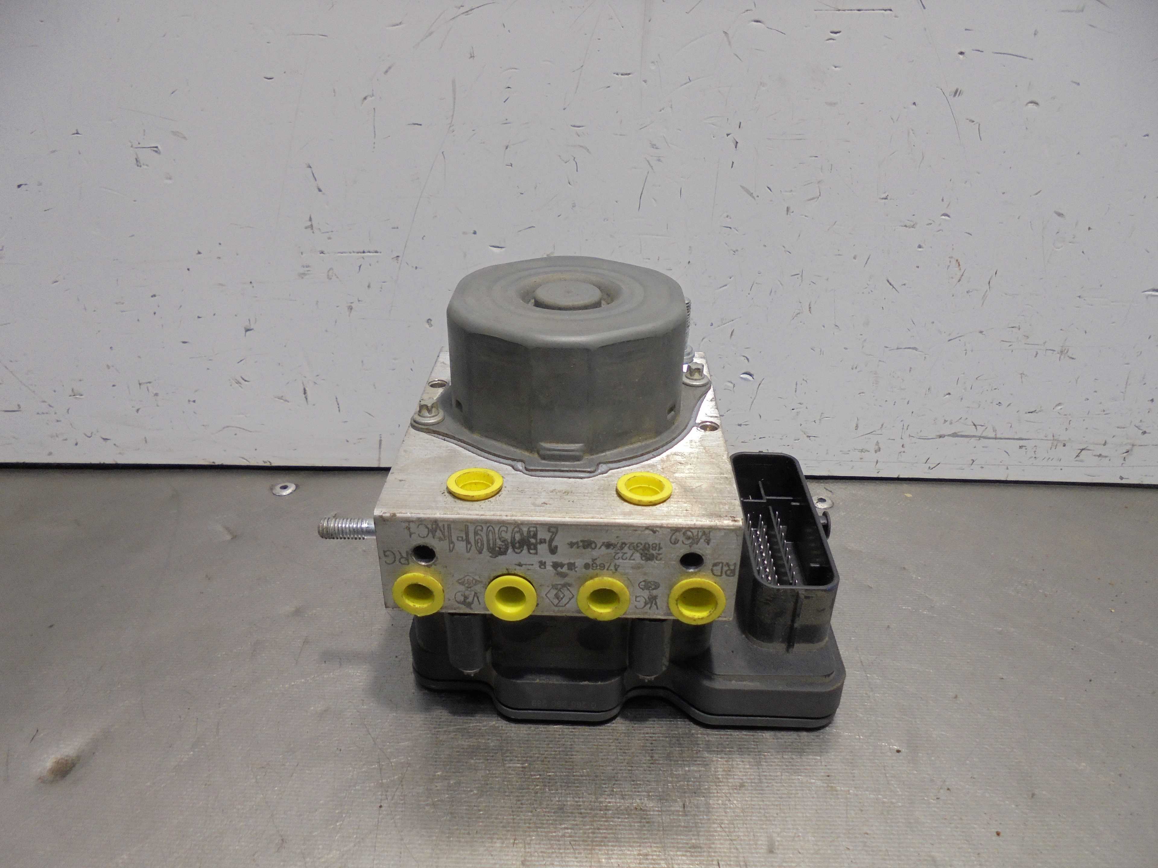 Recambio de abs para renault captur life referencia OEM IAM 476601842R  