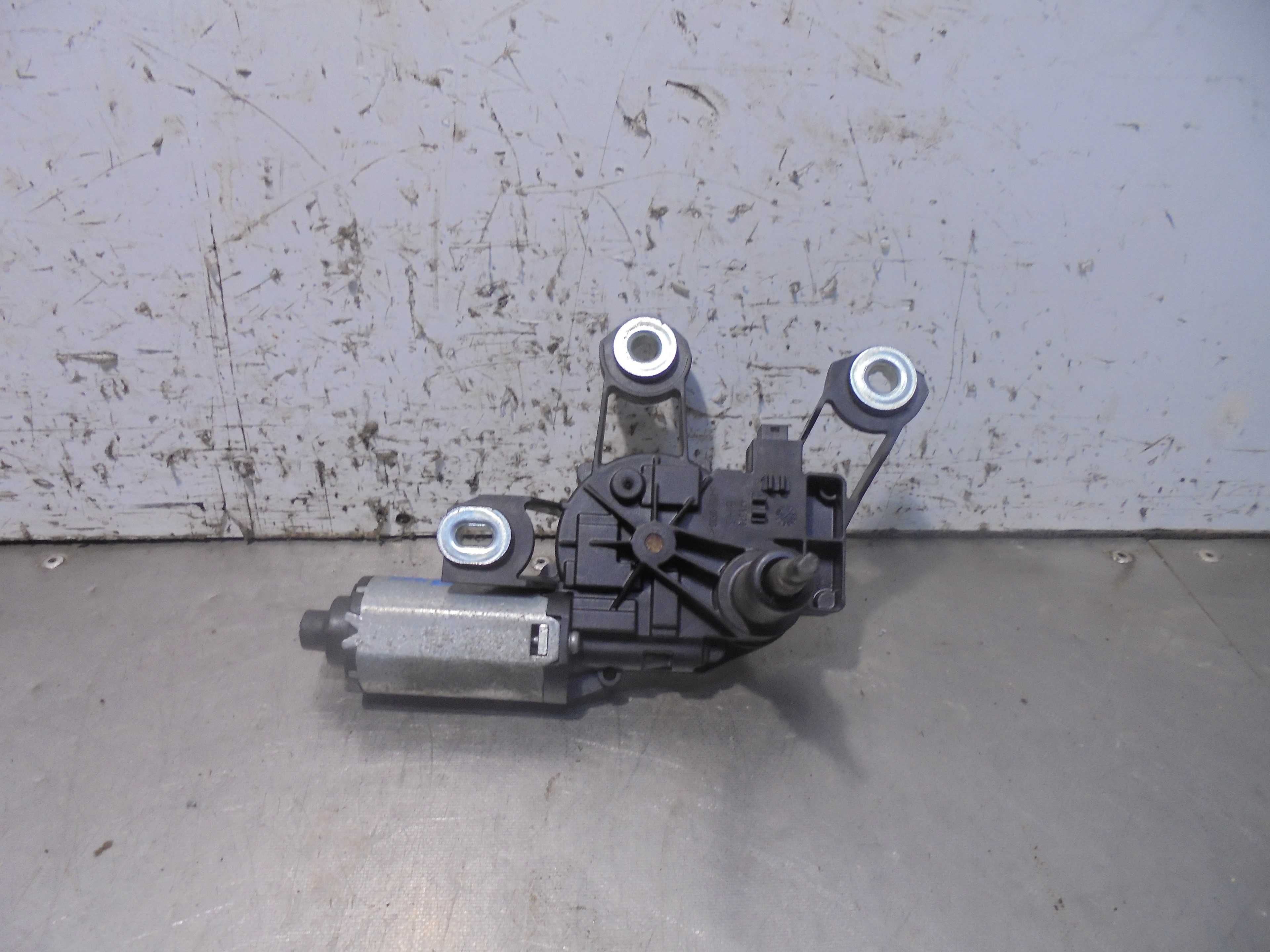 Recambio de motor limpia trasero para ford tourneo connect (tc7) kombi b. corta (2006) referencia OEM IAM 2T1417W400AD VALEO 