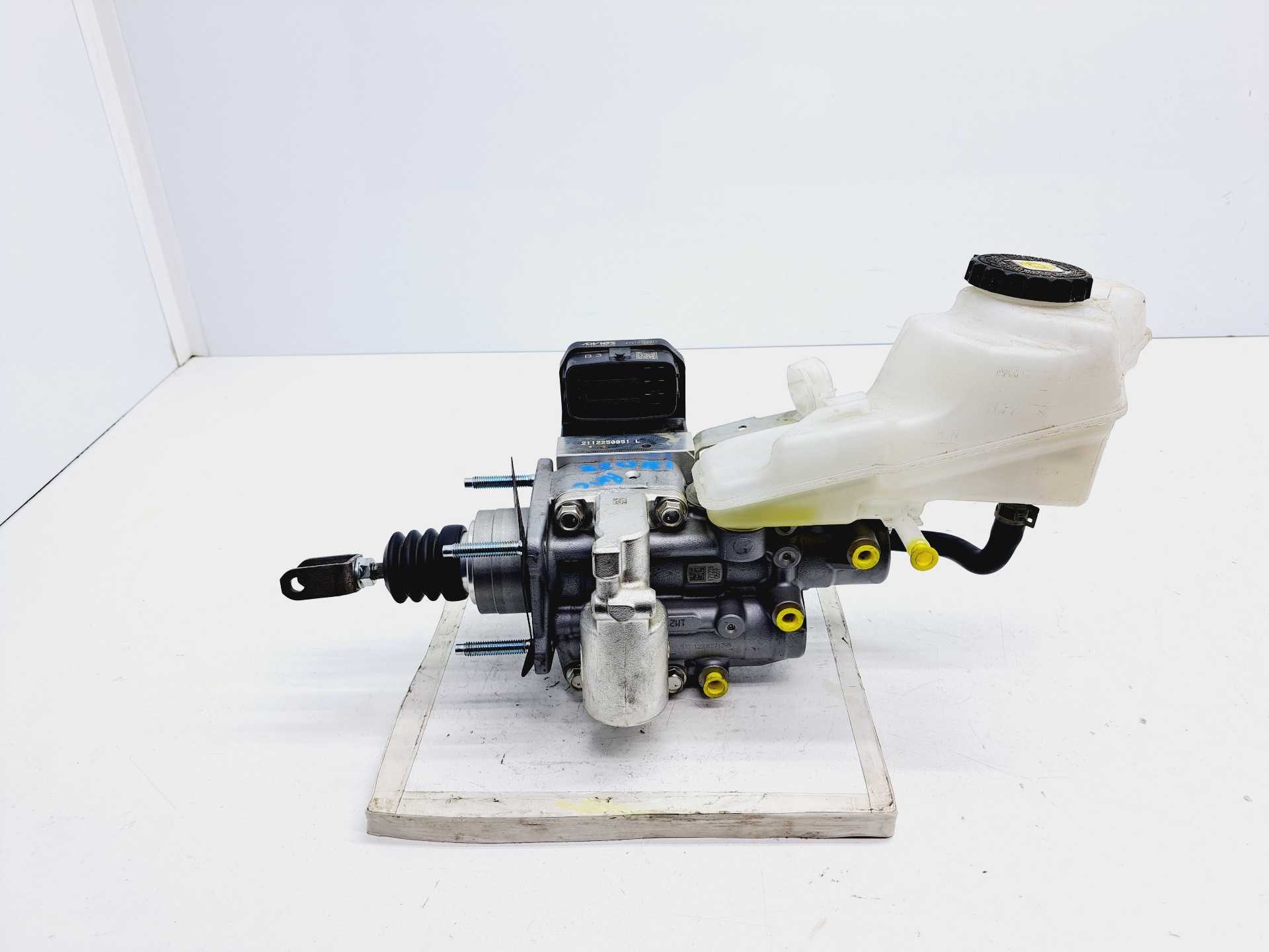 Recambio de bomba freno para toyota corolla hybrid (e21) 1.8 referencia OEM IAM 4721012310  