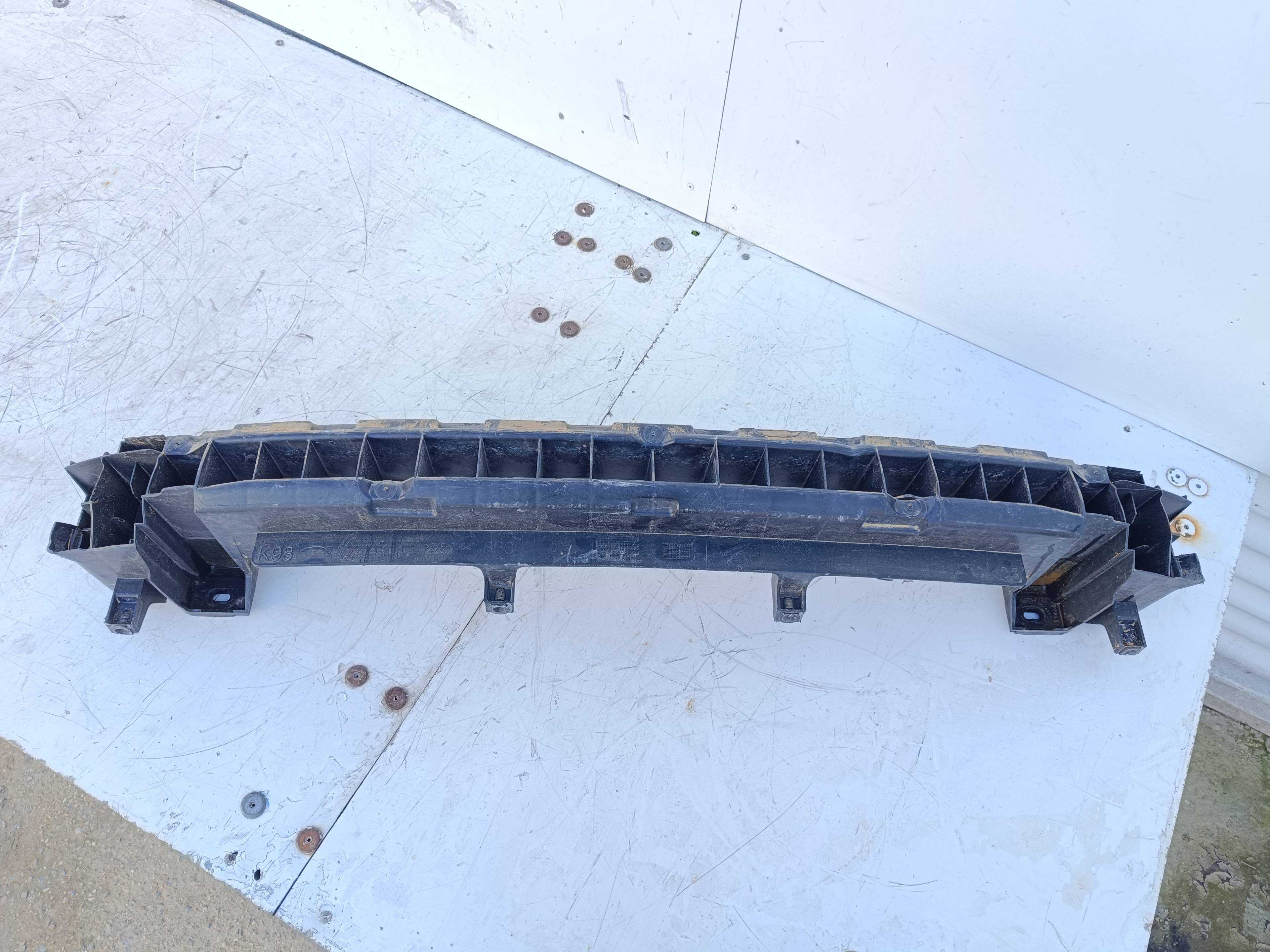 Recambio de refuerzo paragolpes trasero para renault clio iv grandtour dynamique referencia OEM IAM   