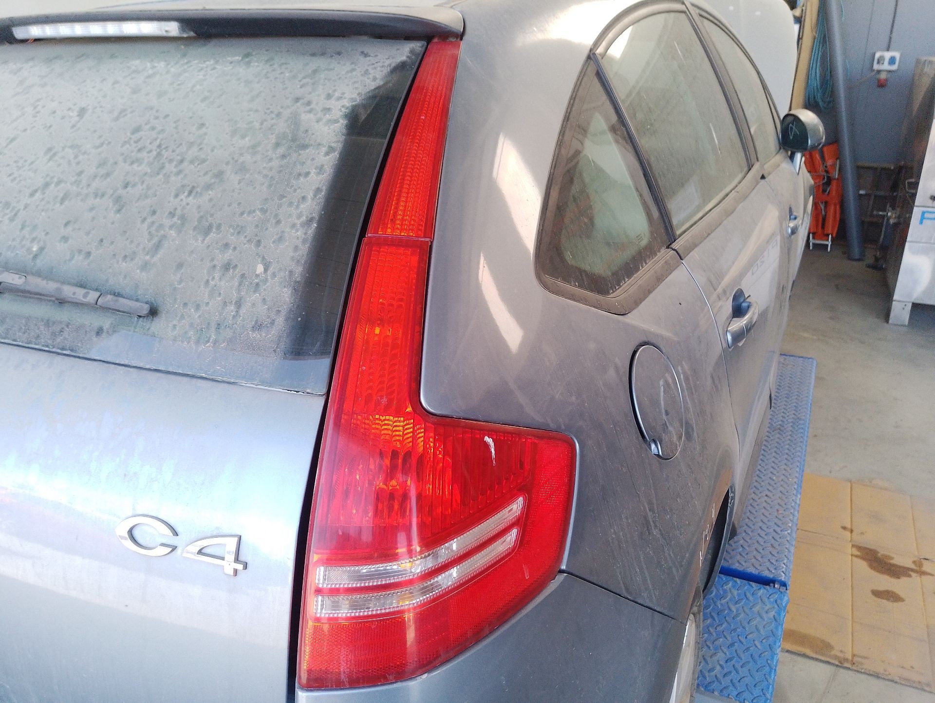 Recambio de piloto trasero derecho para citroën c4 i (lc_) 1.6 hdi referencia OEM IAM 6351T8  