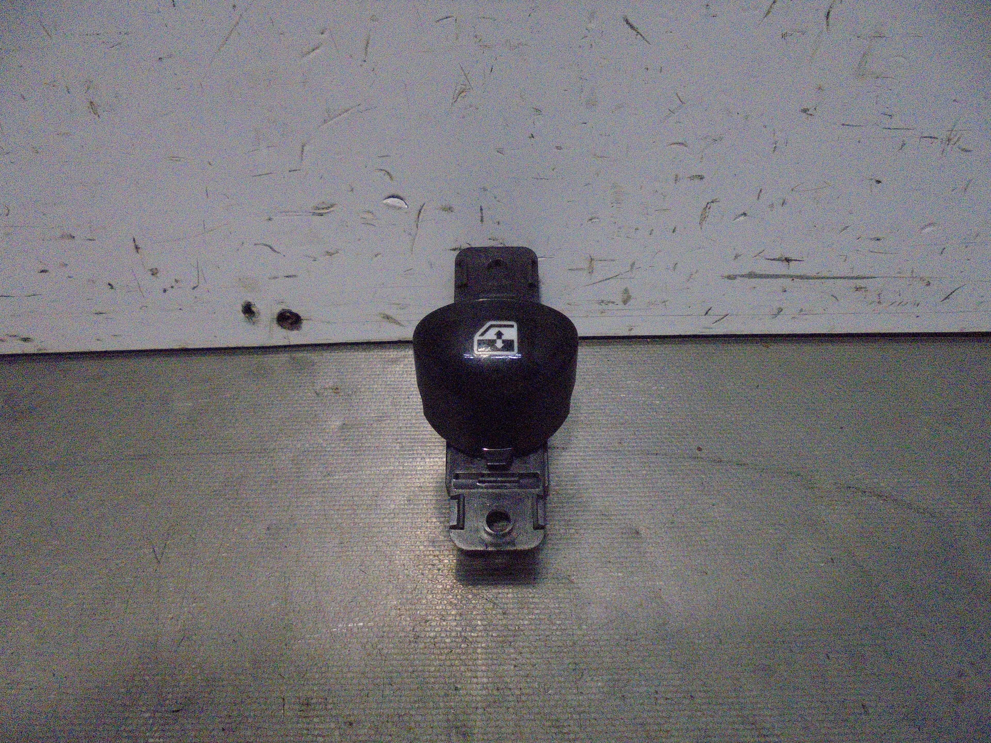 Recambio de mando elevalunas delantero derecho para fiat nuova 500 (150) blackjack referencia OEM IAM 07356294040  