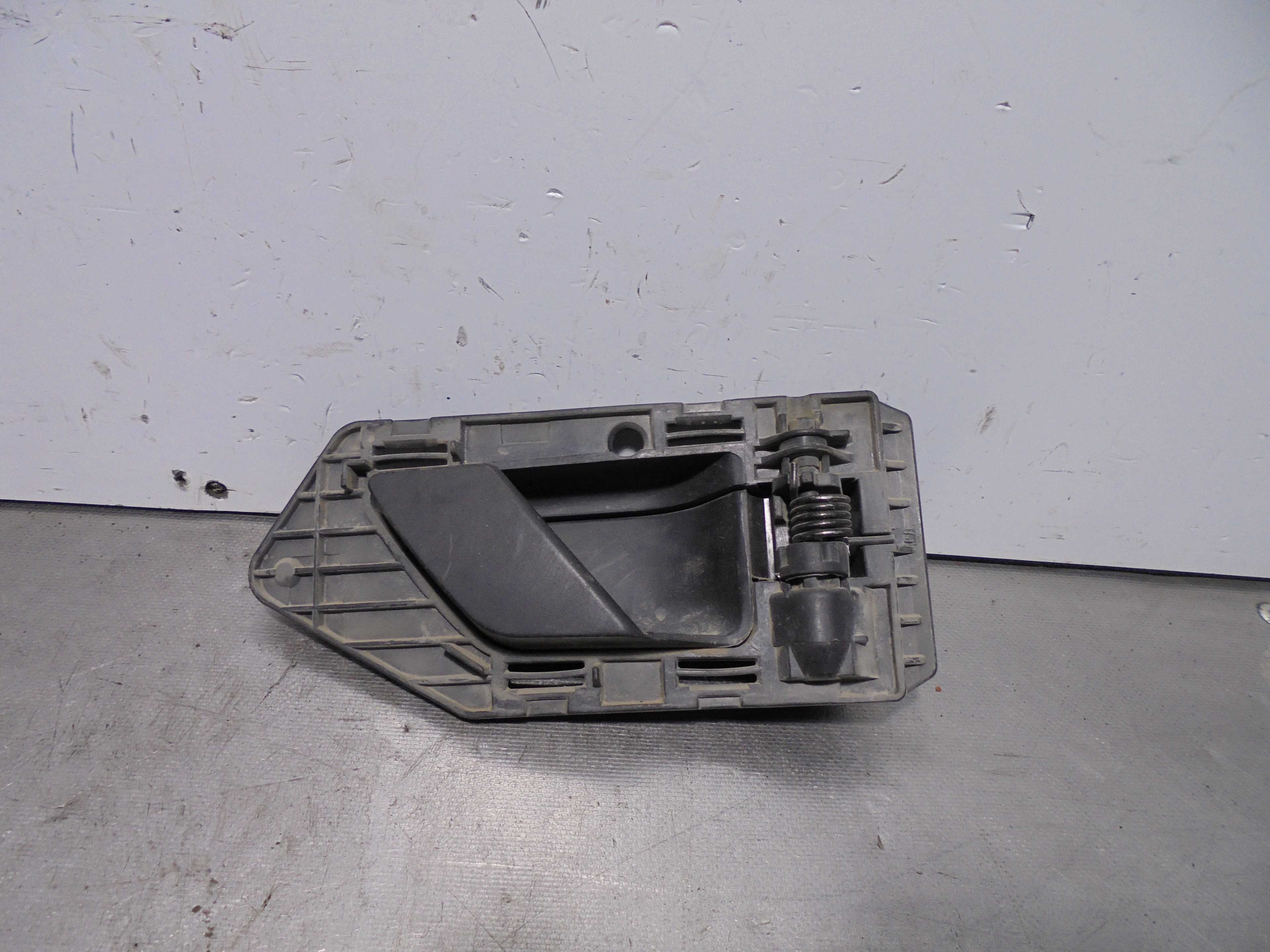 Recambio de maneta interior delantera derecha para peugeot partner (s1) combispace referencia OEM IAM 9621422877  