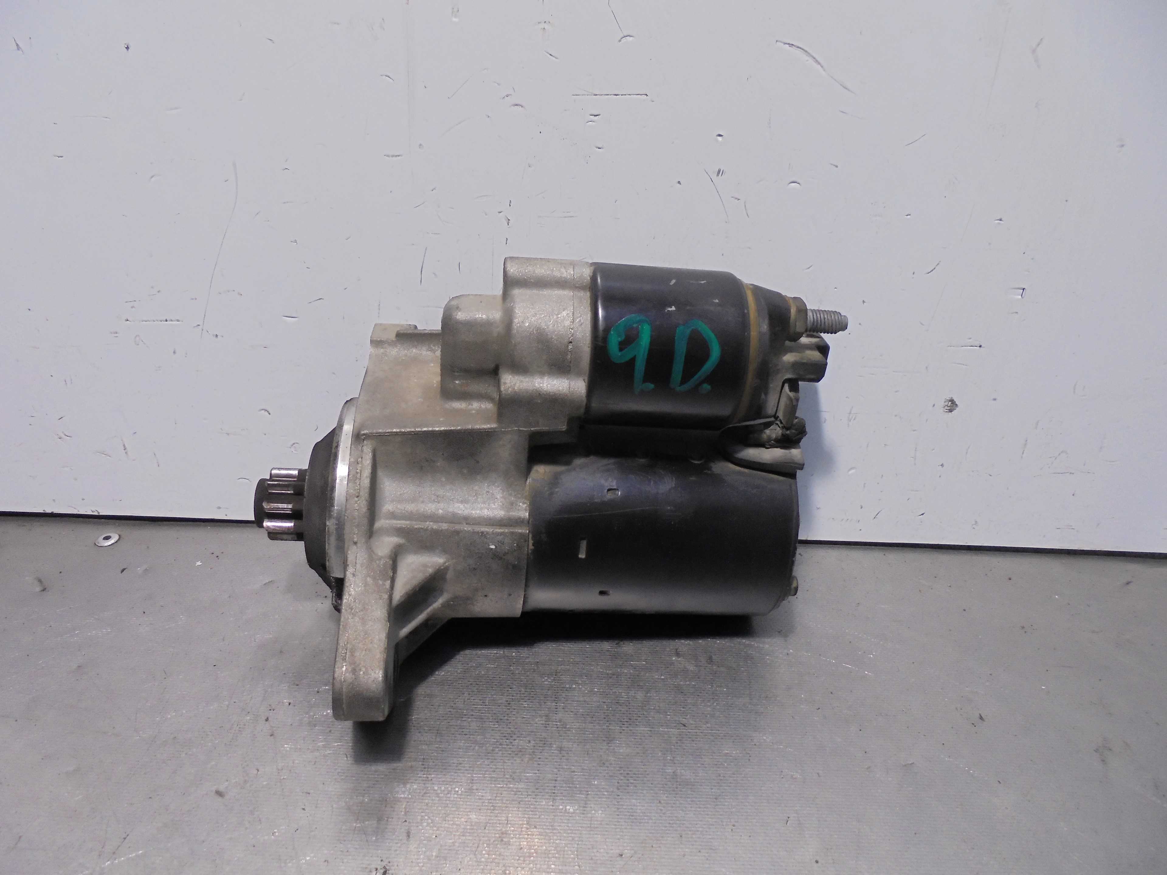 Recambio de motores de arranque para audi a3 (8l) 1.6 ambiente referencia OEM IAM 020911023T BOSCH 