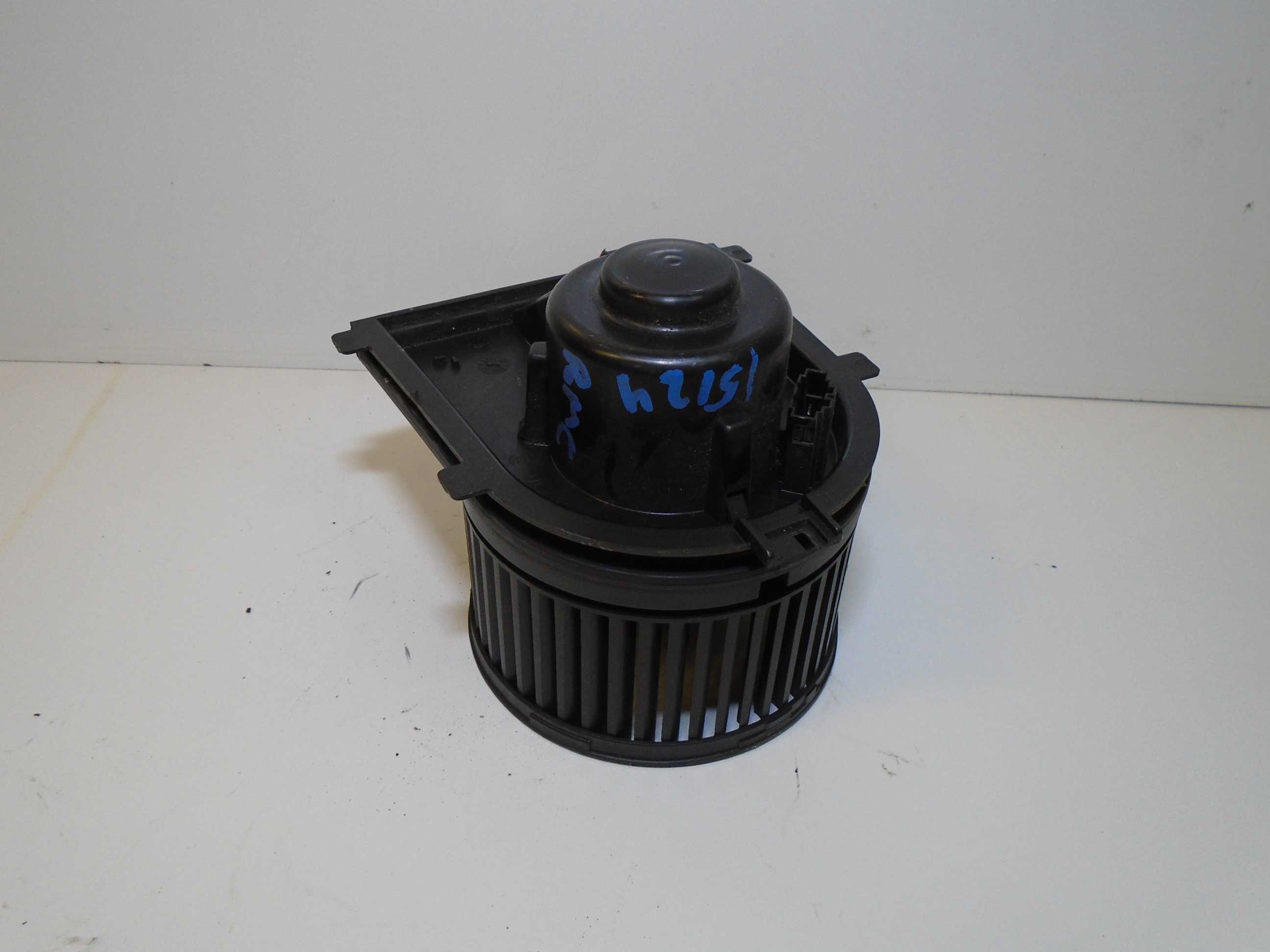 Recambio de motor calefaccion para audi a3 (8l) 1.6 ambiente referencia OEM IAM 1J1819021C VALEO 