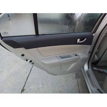 GUARNECIDO PUERTA TRASERA IZQUIERDA 