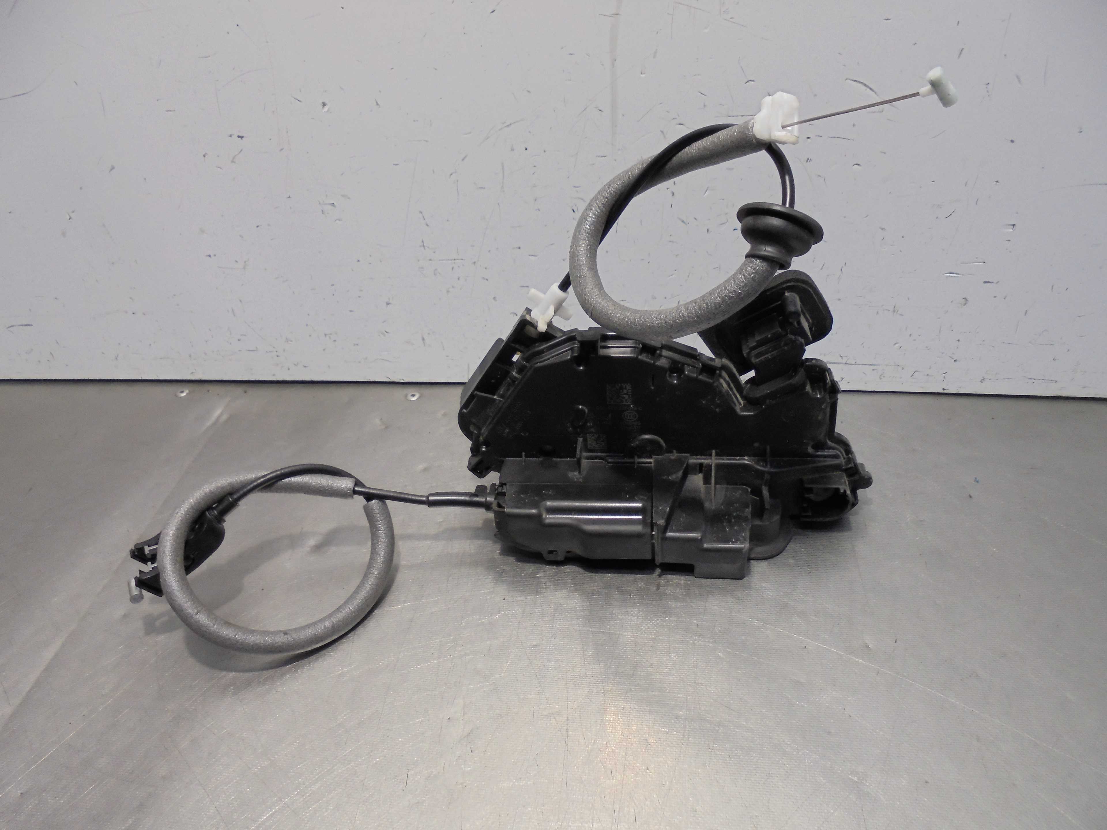 Recambio de cerradura puerta delantera izquierda para skoda kamiq (nw4) active referencia OEM IAM B5C5TB837015C ELECTRICA 5 PUER